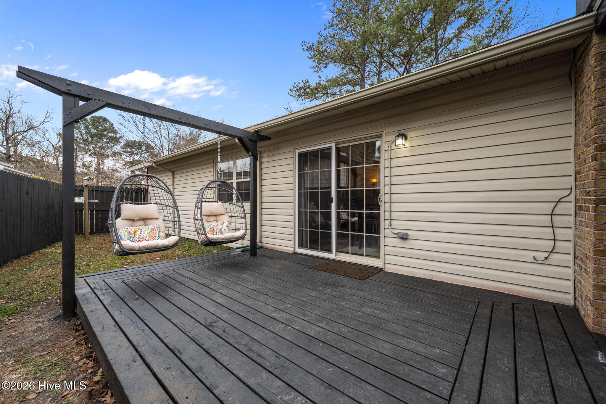 100548393 | Photo 37