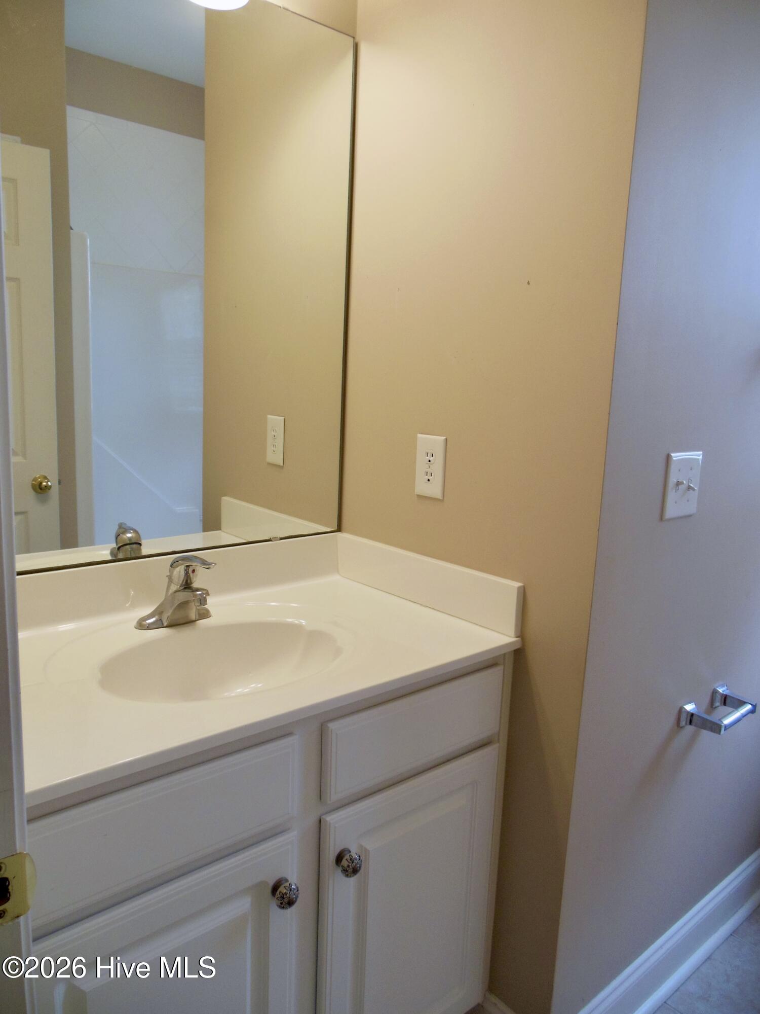 100570032 | Photo 18