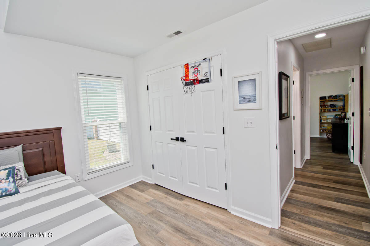 100569264 | Photo 20