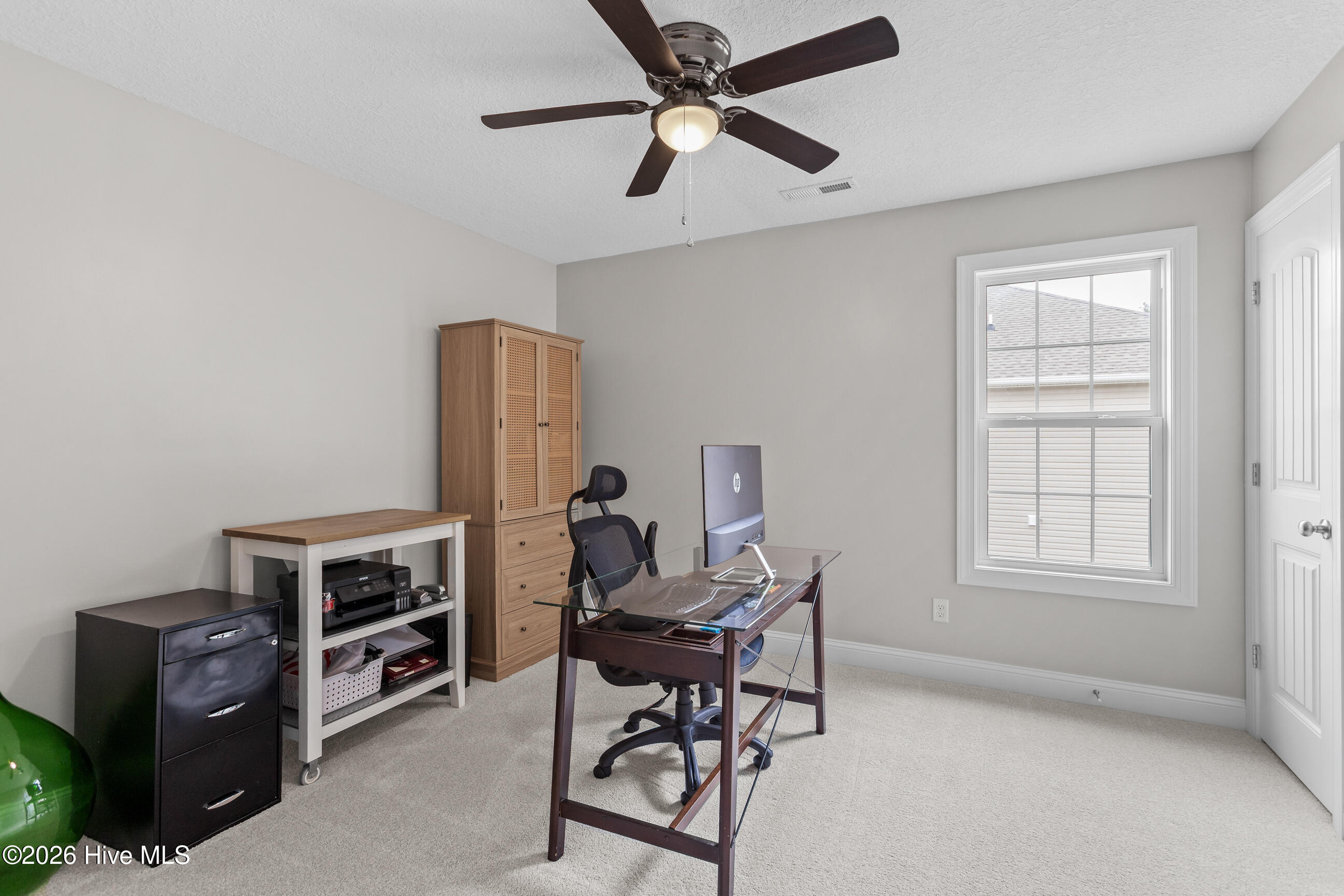 100564730 | Photo 27