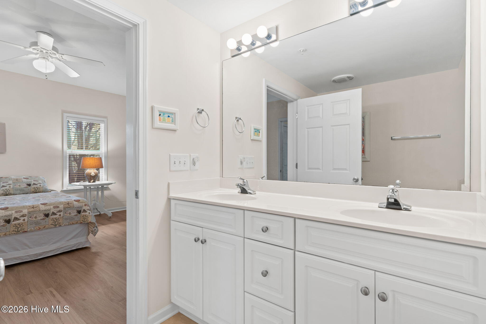 100550020 | Photo 21