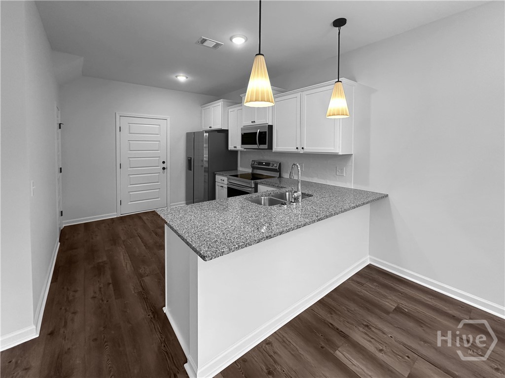 Homes for sale in Hinesville, GA | 158 Juniper Dr, Hinesville, GA 31313 | MLS# SA342486