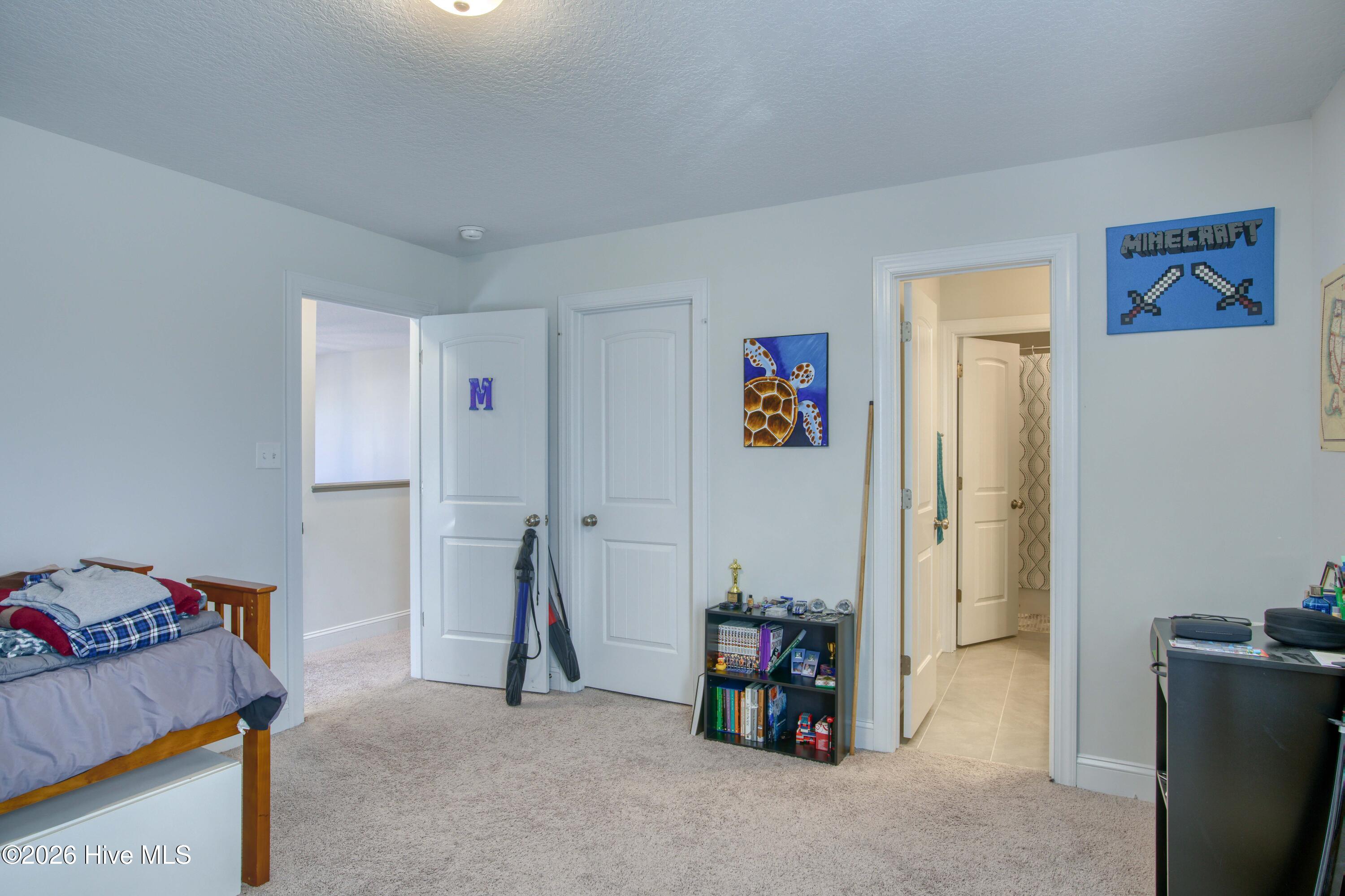 100549556 | Photo 30