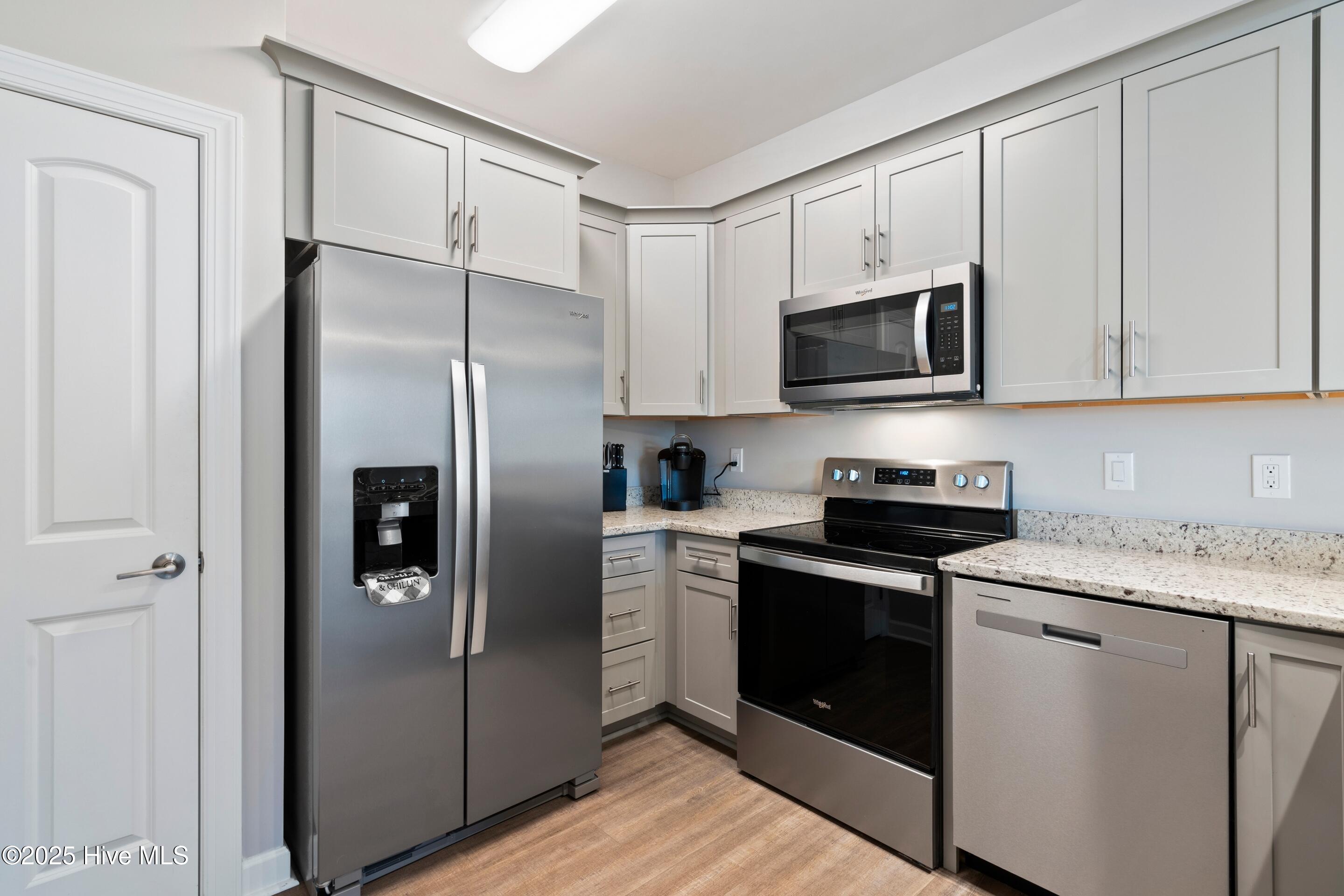 100542204 | Photo 10