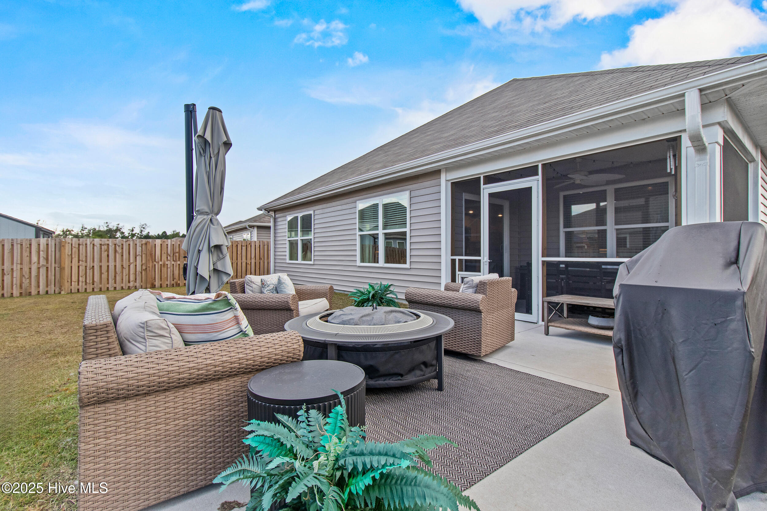 100533883 | Photo 39