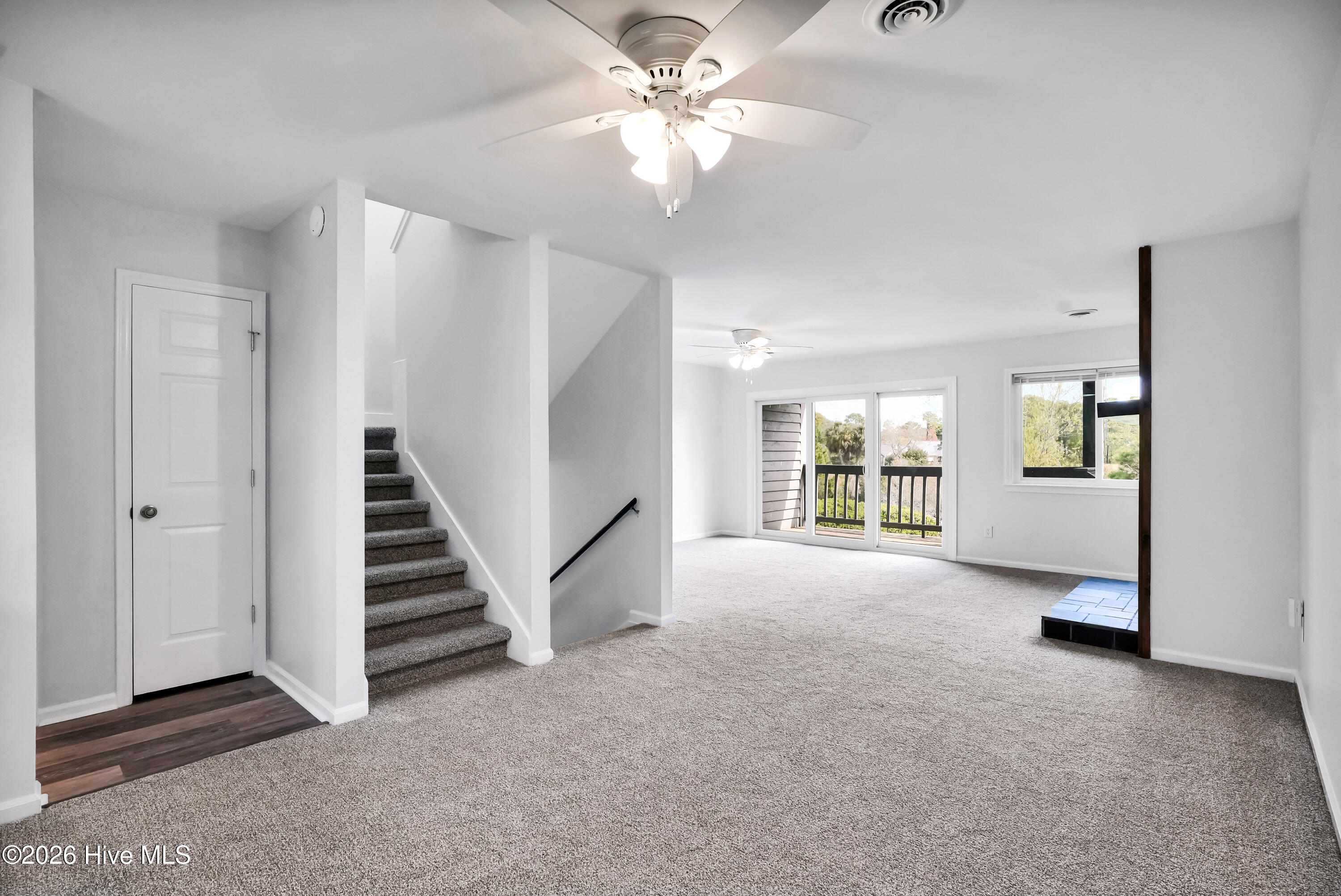 100564940 | Photo 17