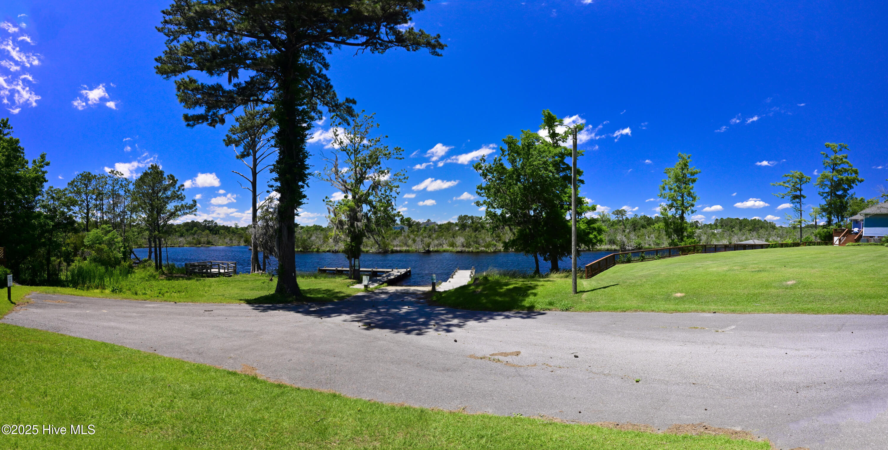 100523748 | Photo 59