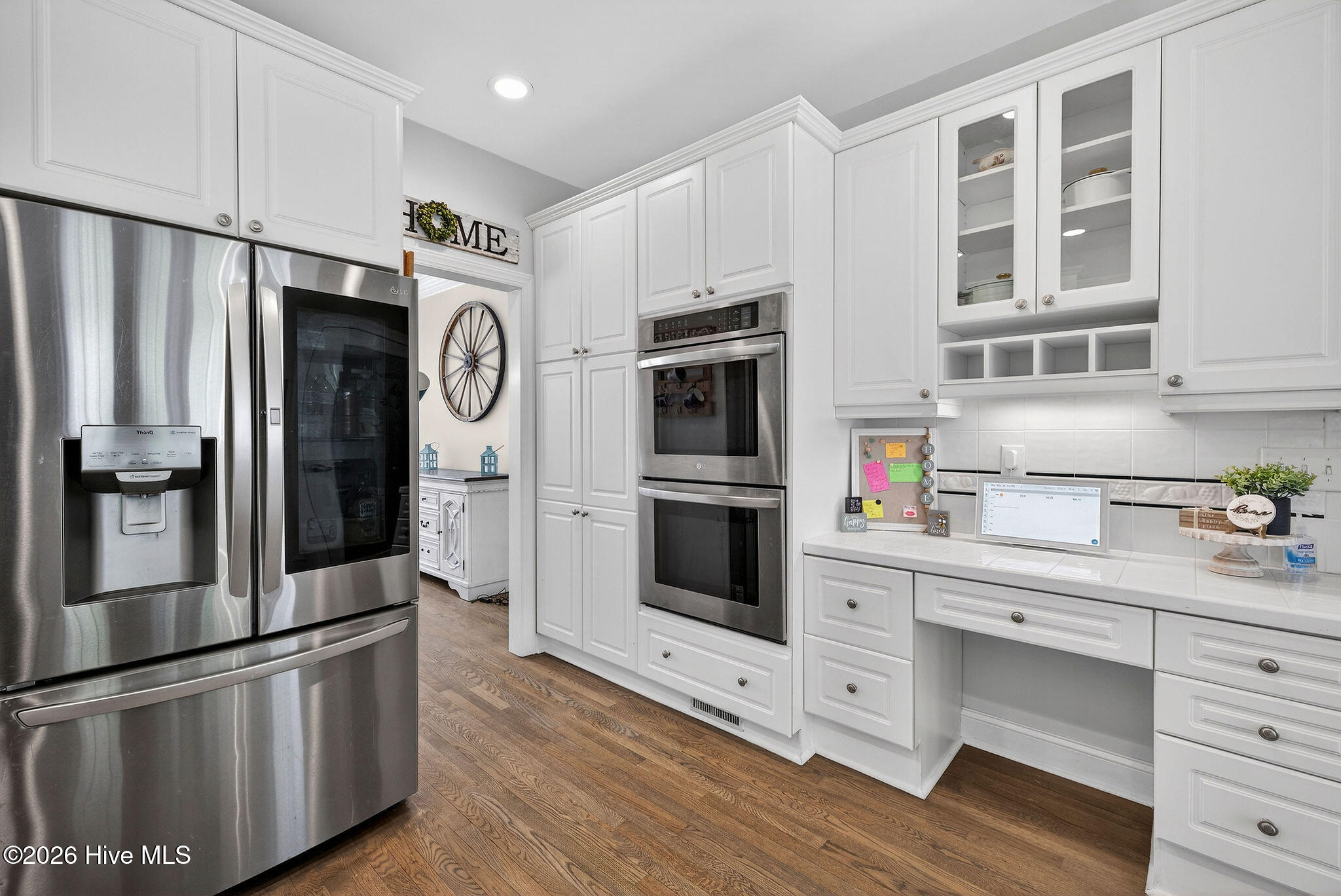 100563131 | Photo 26