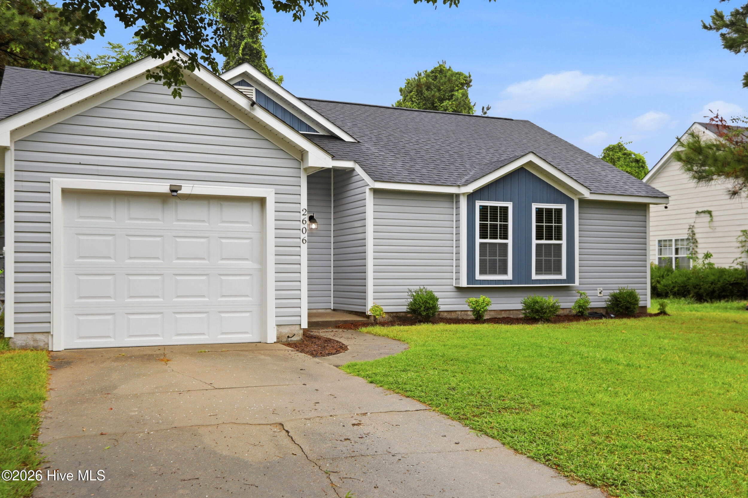 2606 Idlebrook Circle,Midway Park