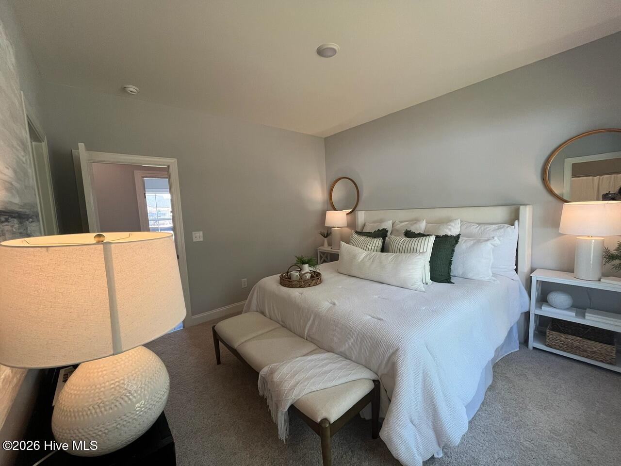 100549872 | Photo 12