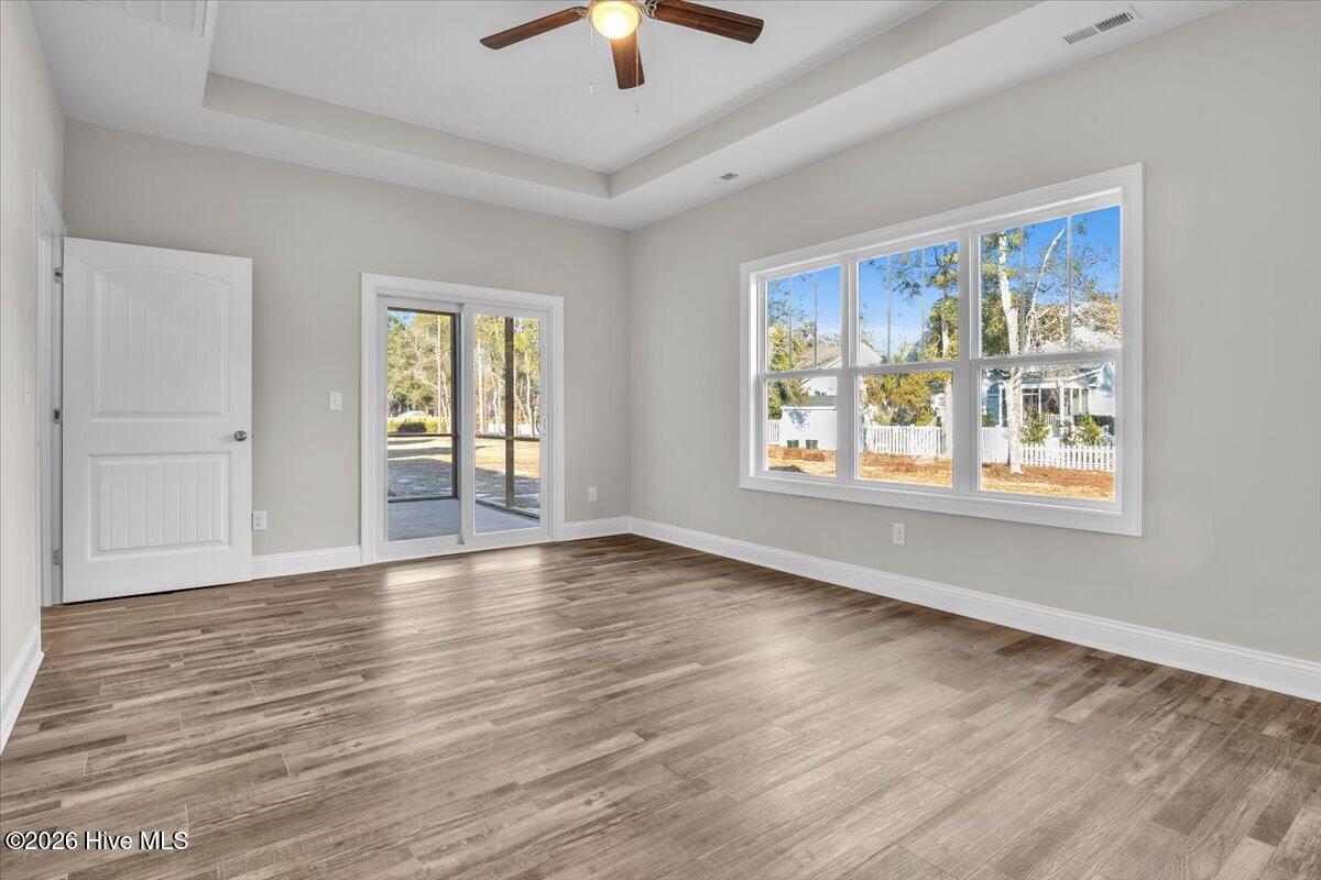 100551453 | Photo 26