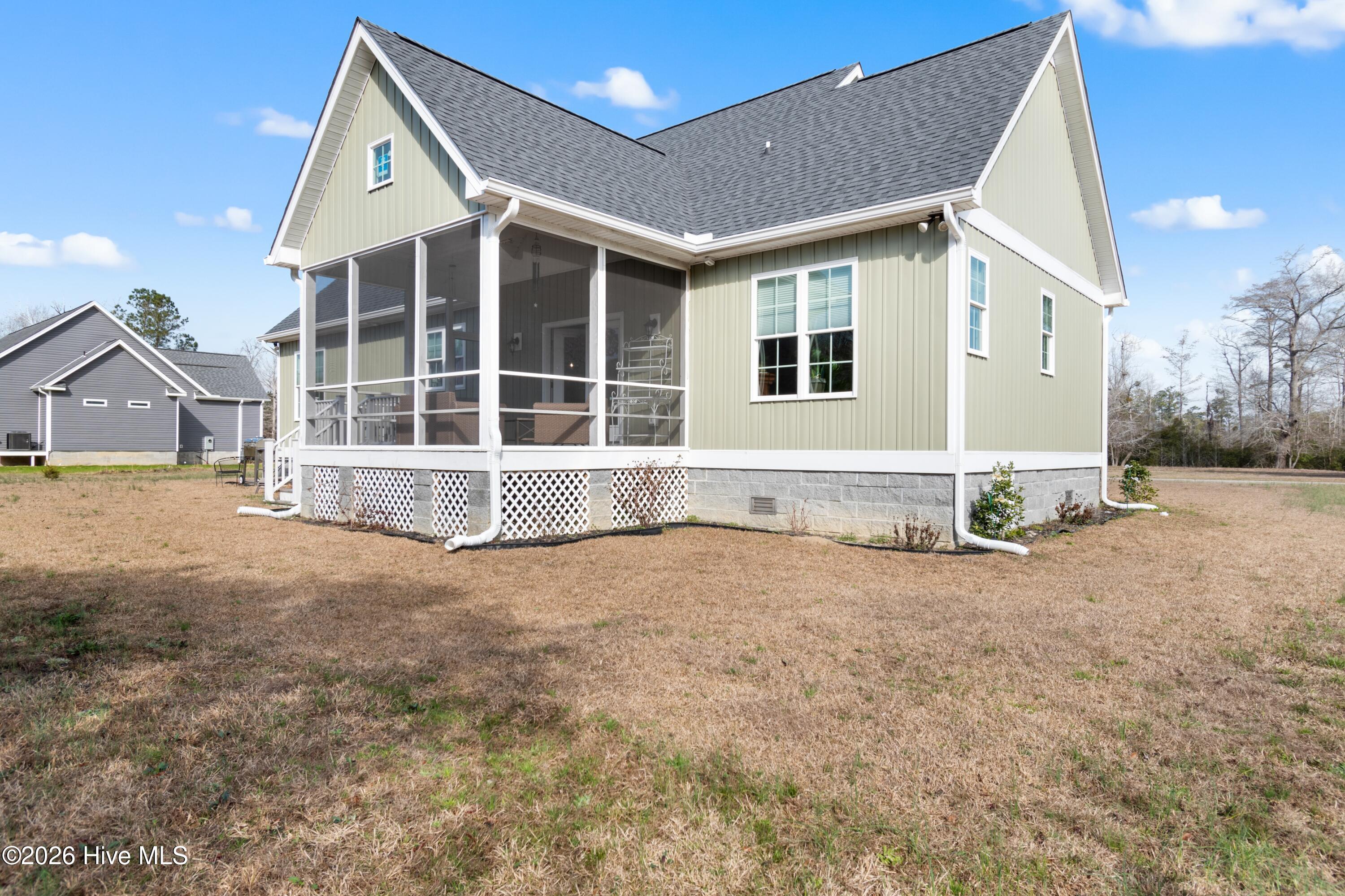 100548806 | Photo 42