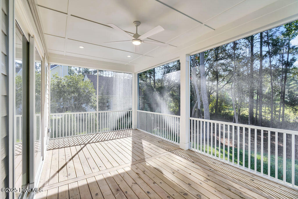 100516438 | Photo 43