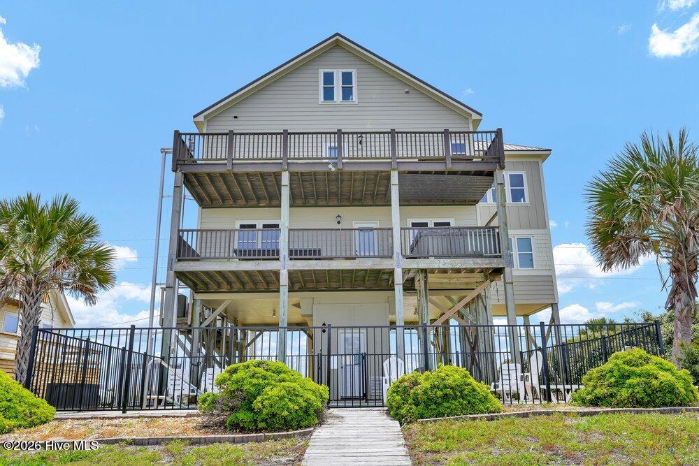 100567511 | Photo 48