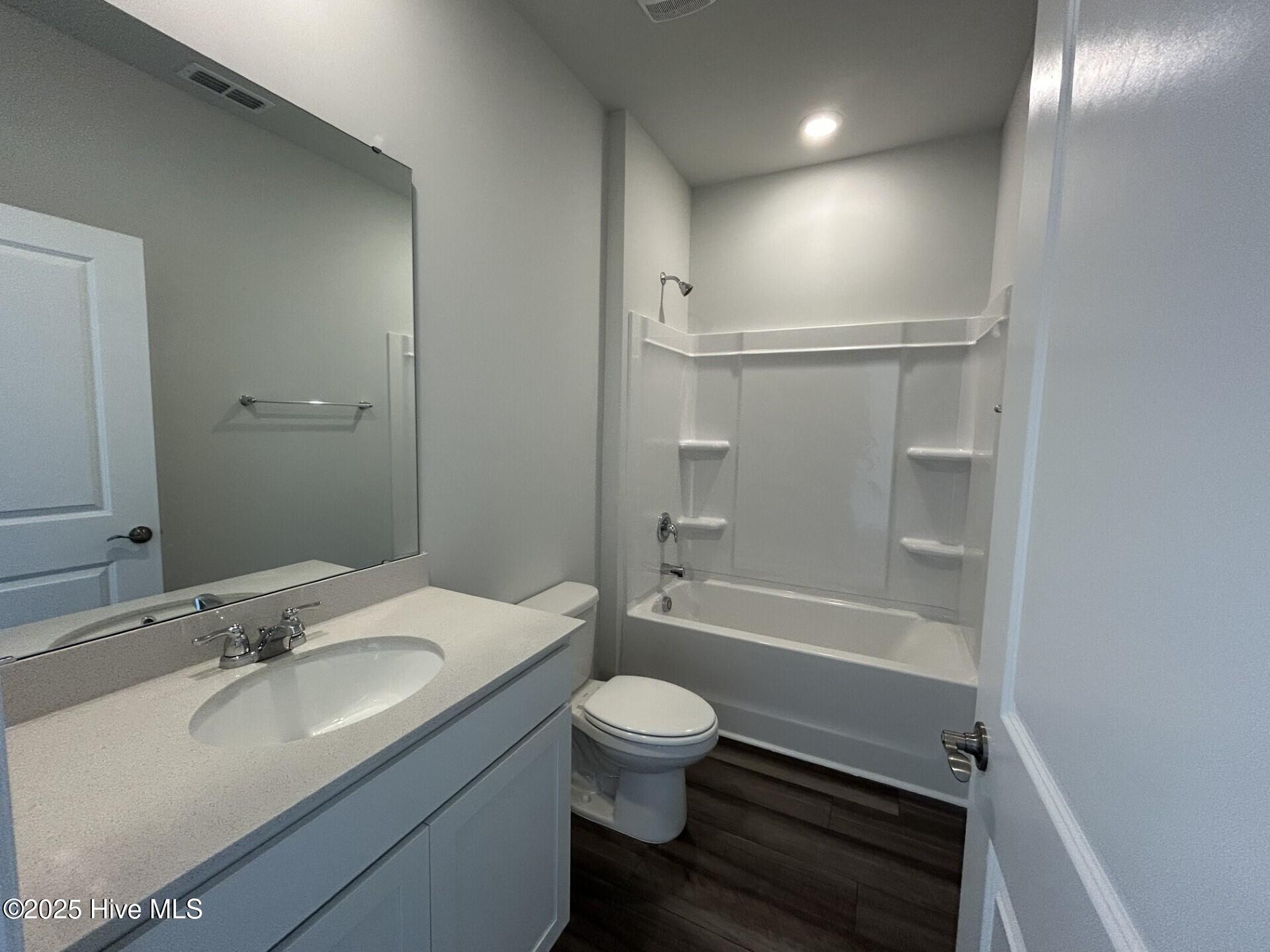 100540536 | Photo 14