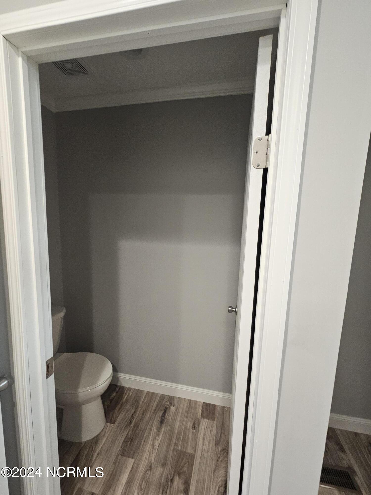 100569261 | Photo 21