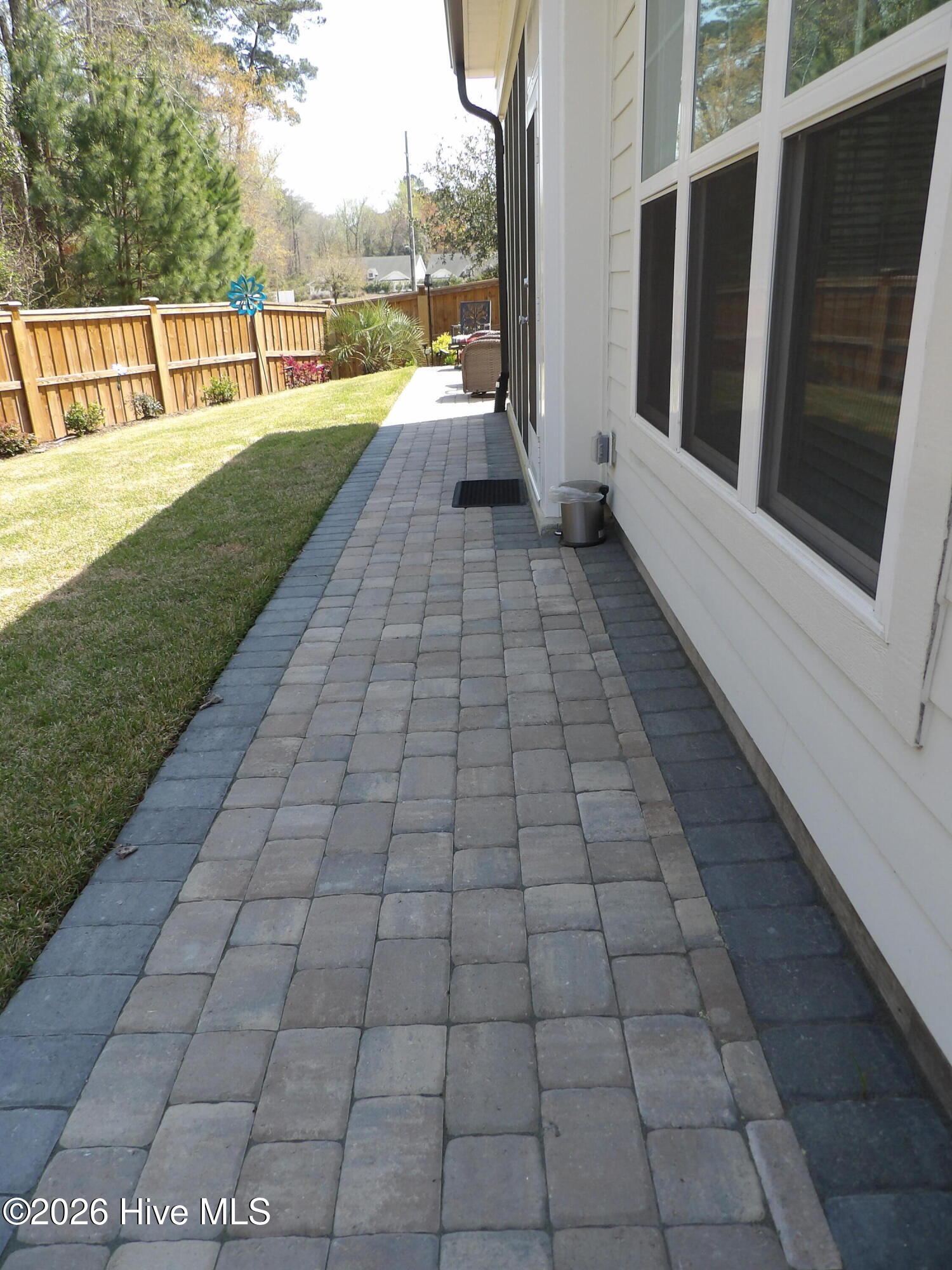 100561891 | Photo 62