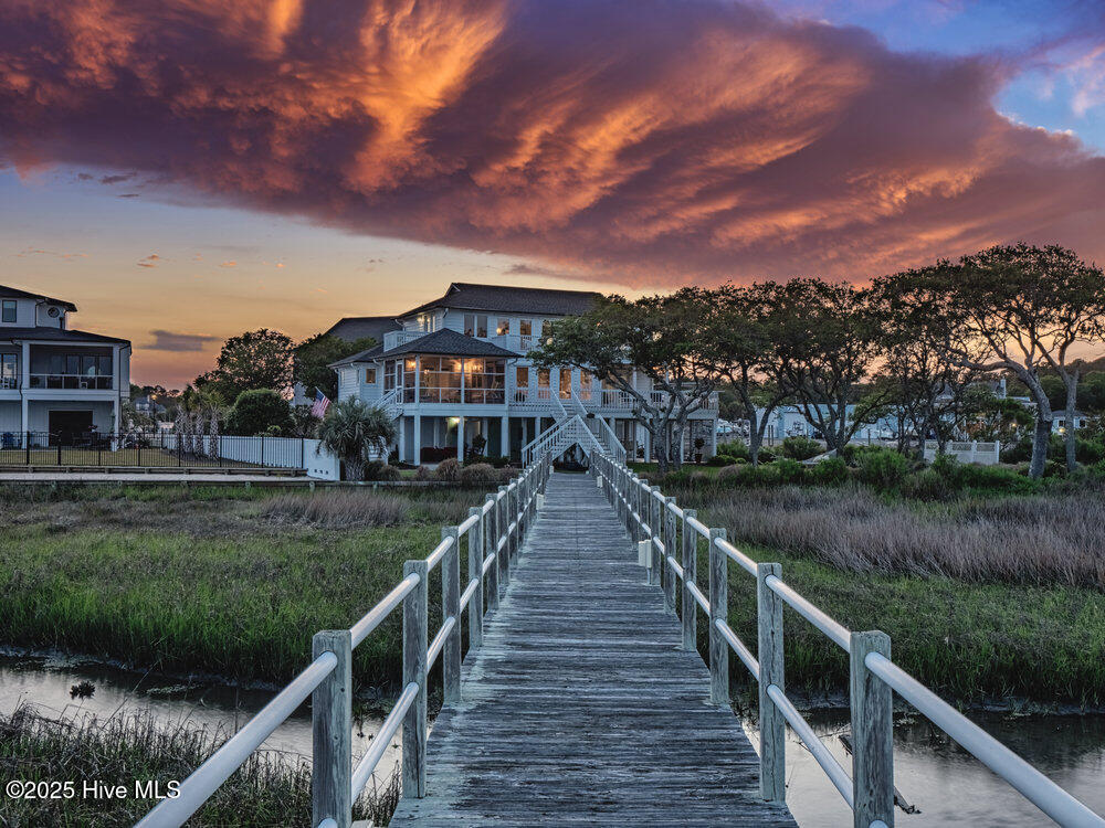 100511026 | Photo 61