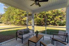 100569635 | Photo 26