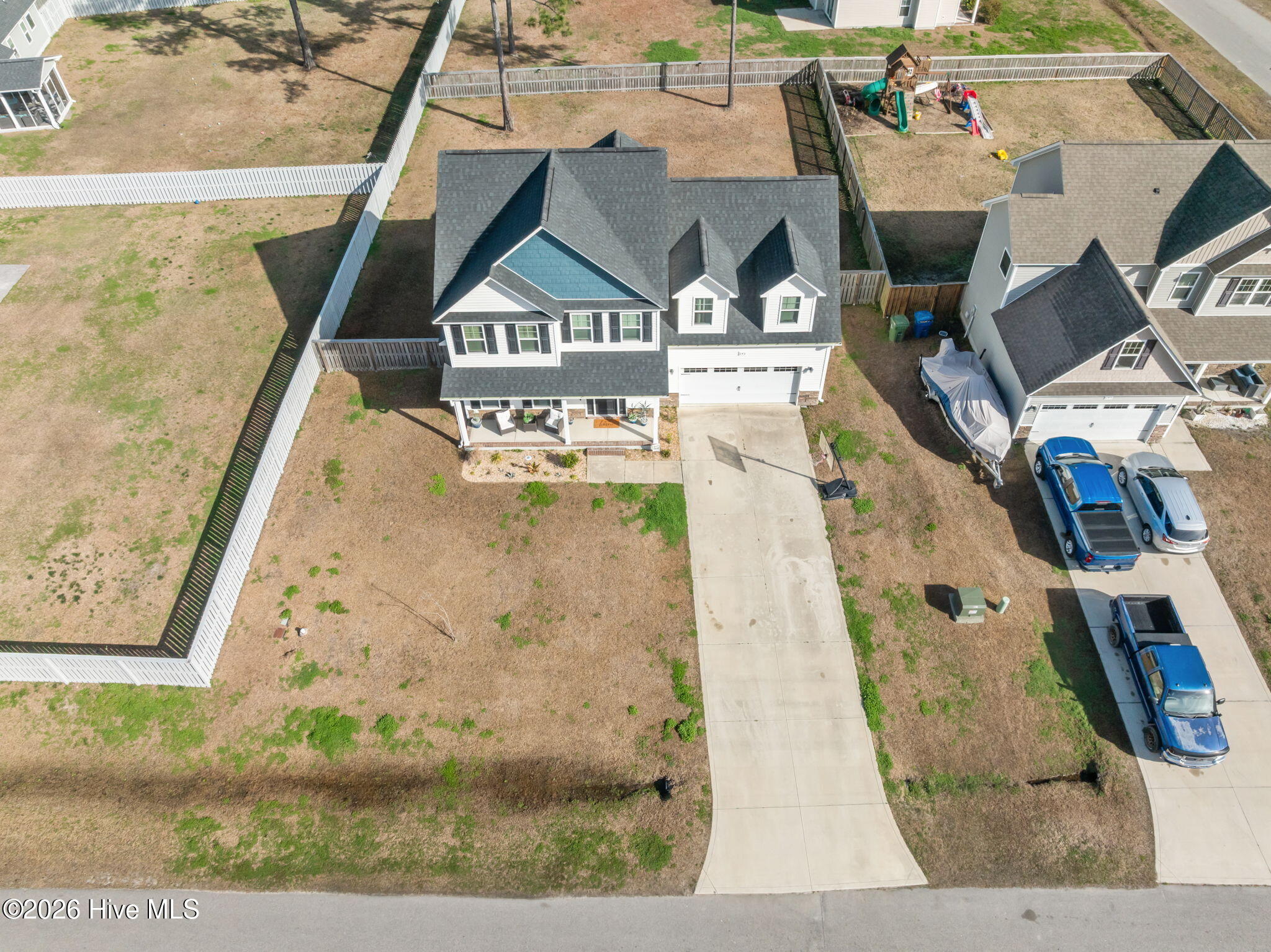 100558417 | Photo 45