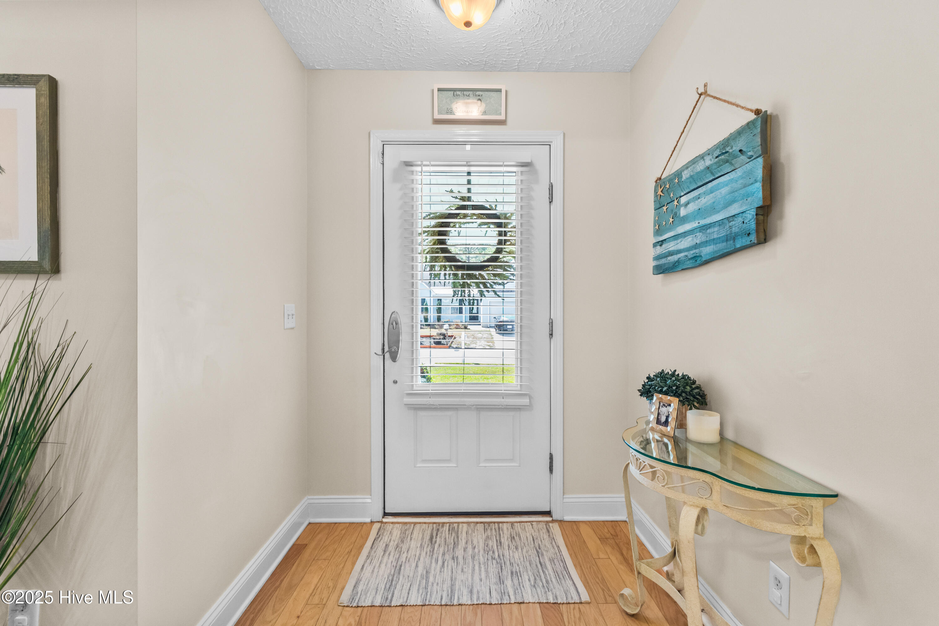 513 Catamaran Drive, Wilmington, NC 28412 – photo 6: 8_foyer