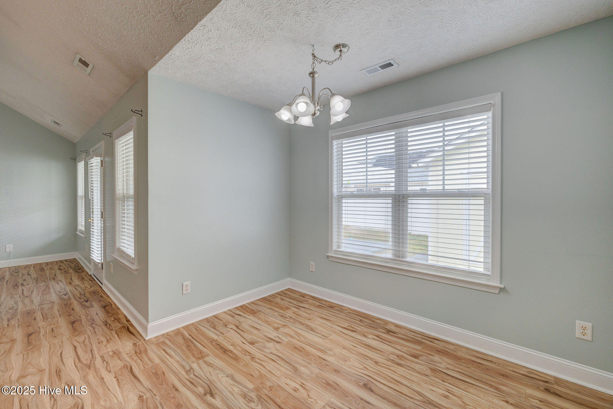 719 Saint Vincent Drive, Wilmington, NC 28412 – photo 9: 719StVincentDrive-23
