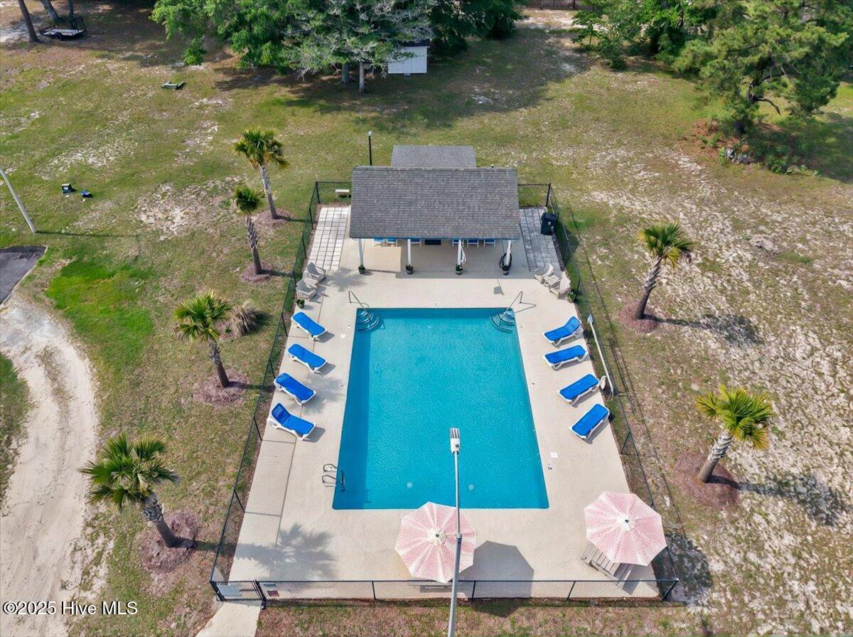 100536706 | Photo 47