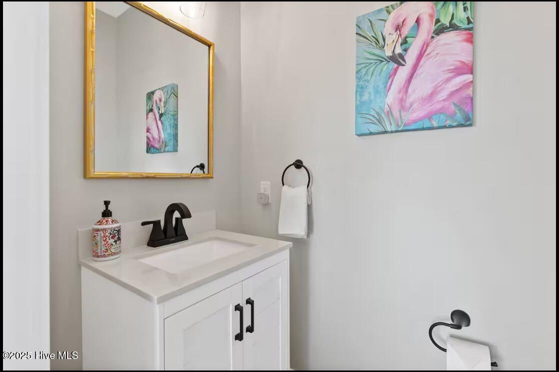 100534215 | Photo 29