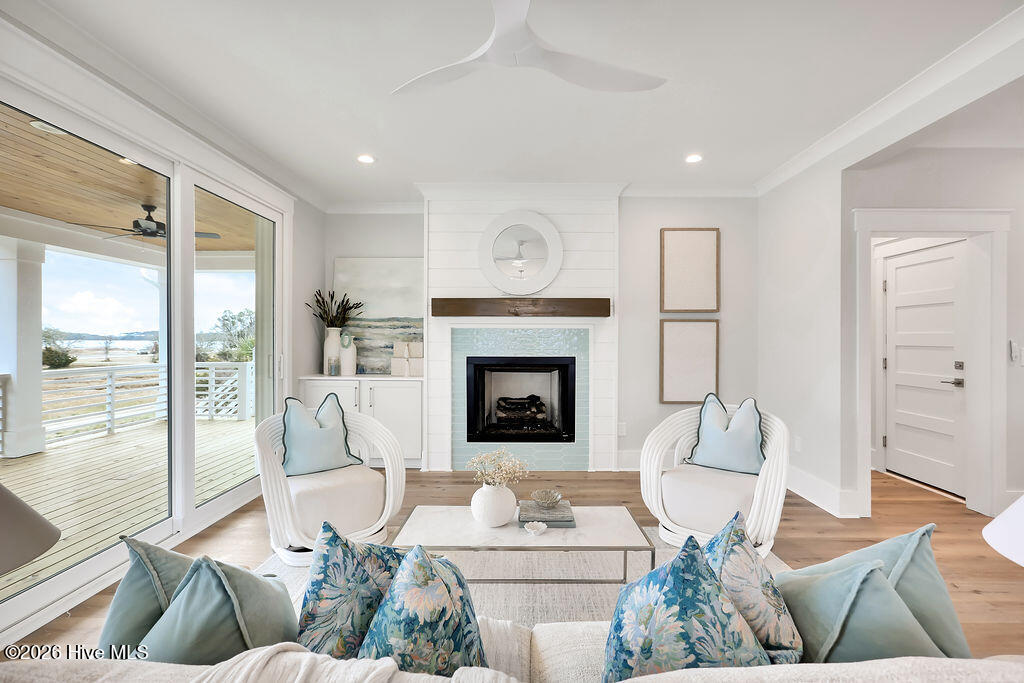 100557096 | Photo 31