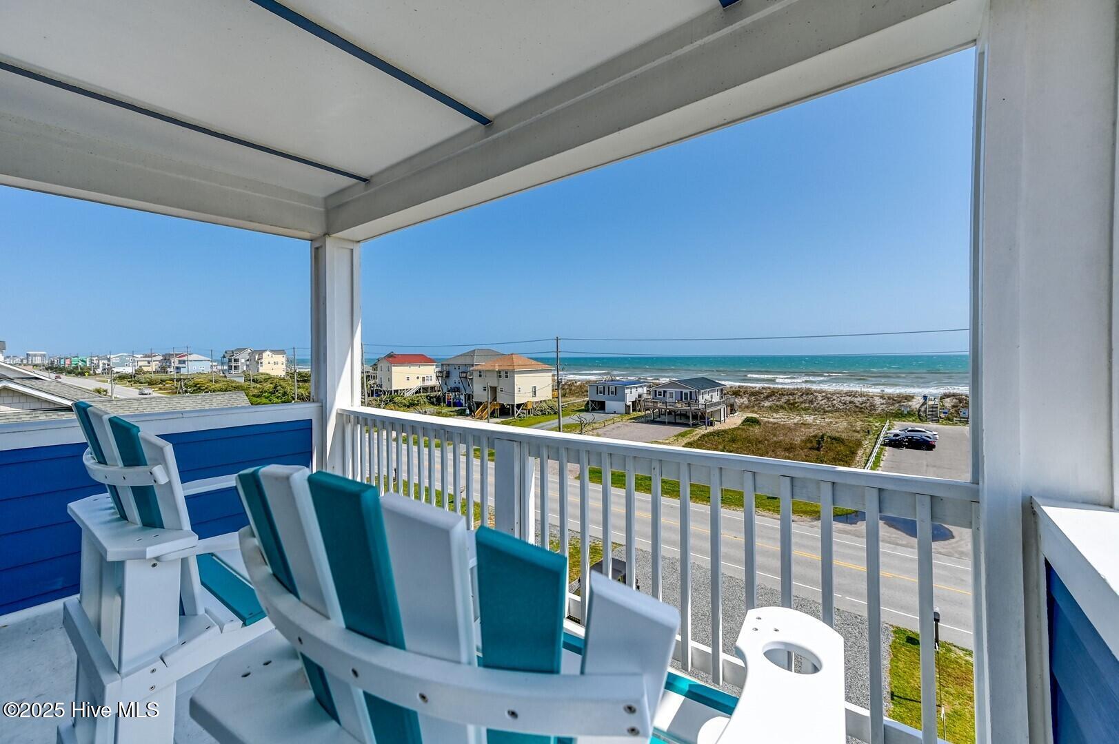 100496177 | Photo 44