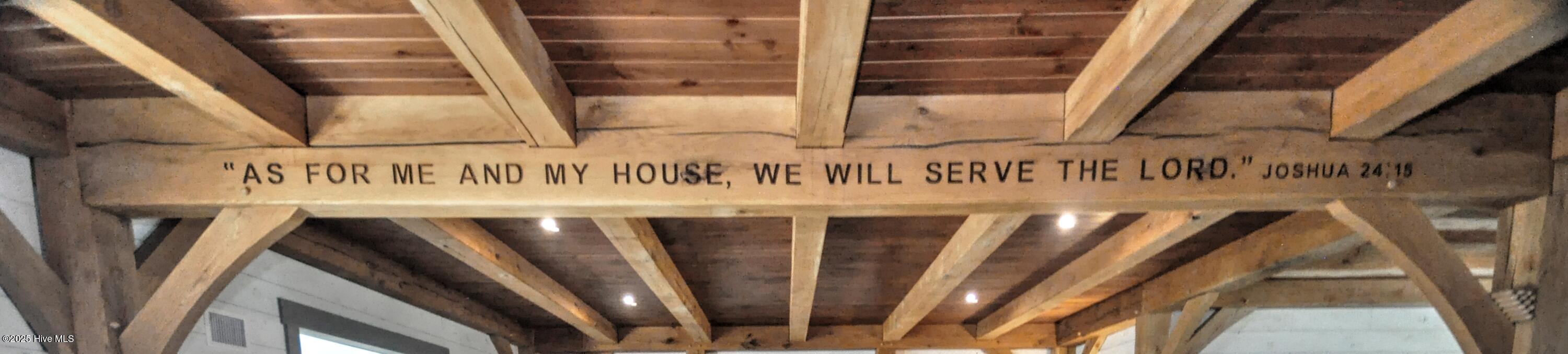 100535585 | Photo 37