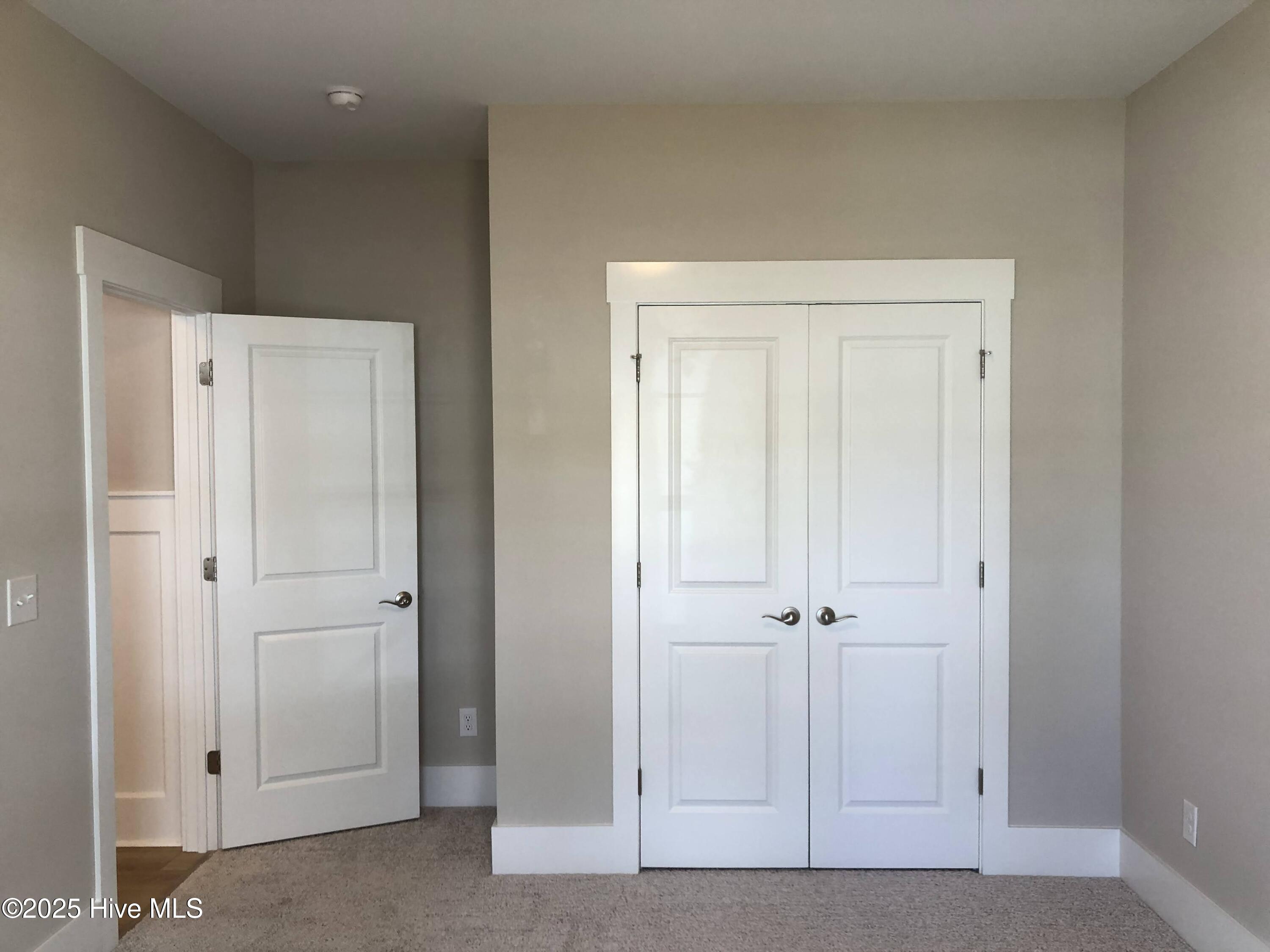 100530323 | Photo 22