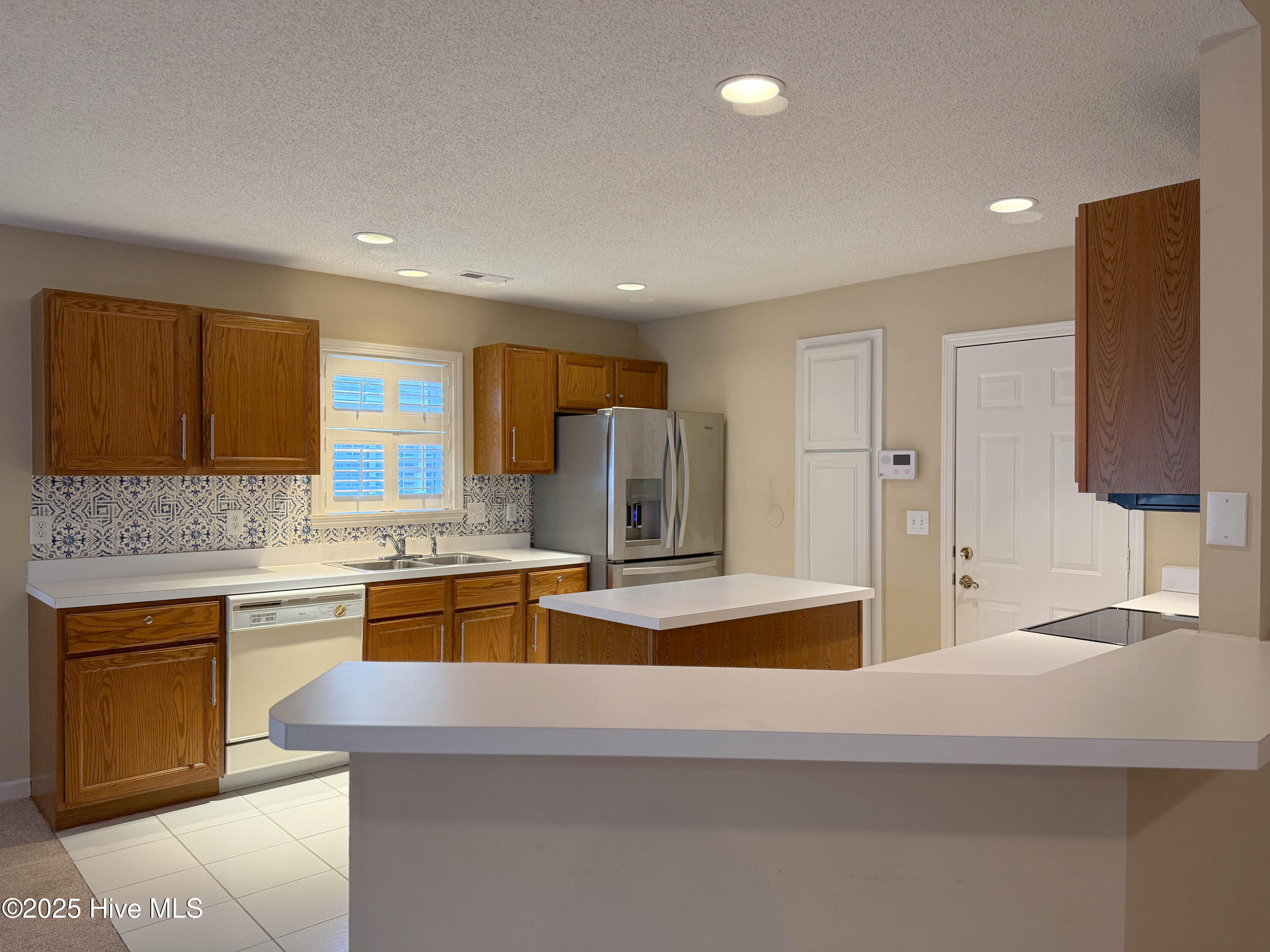 100542356 | Photo 16