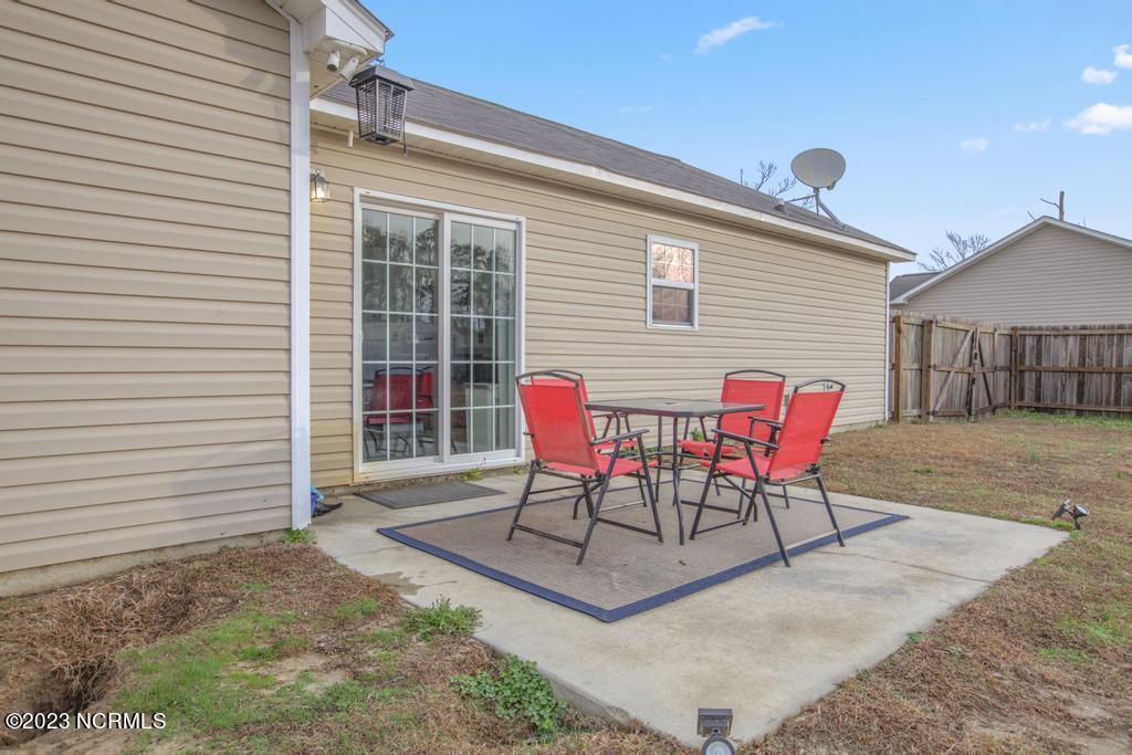 100549423 | Photo 19