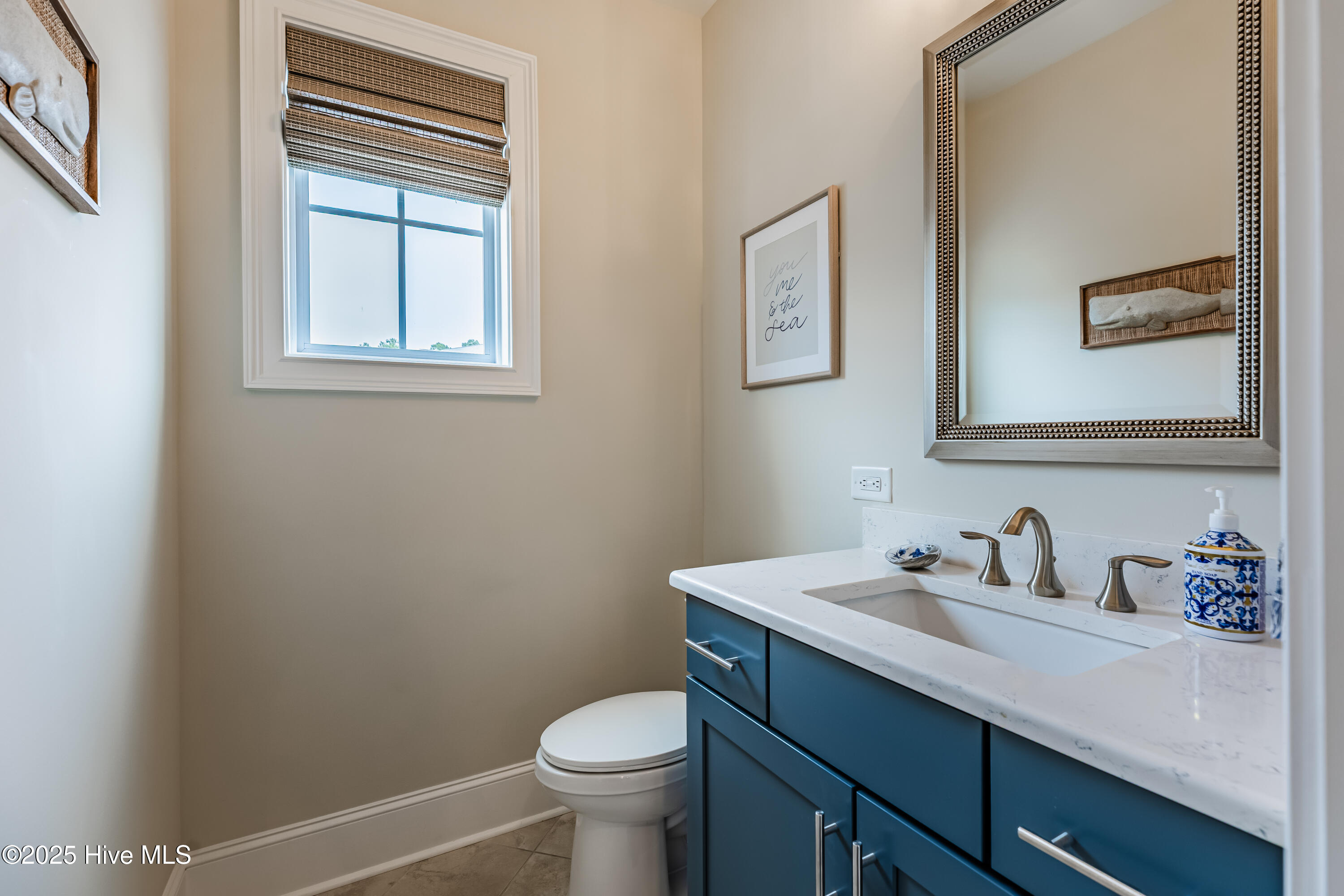 100523933 | Photo 25