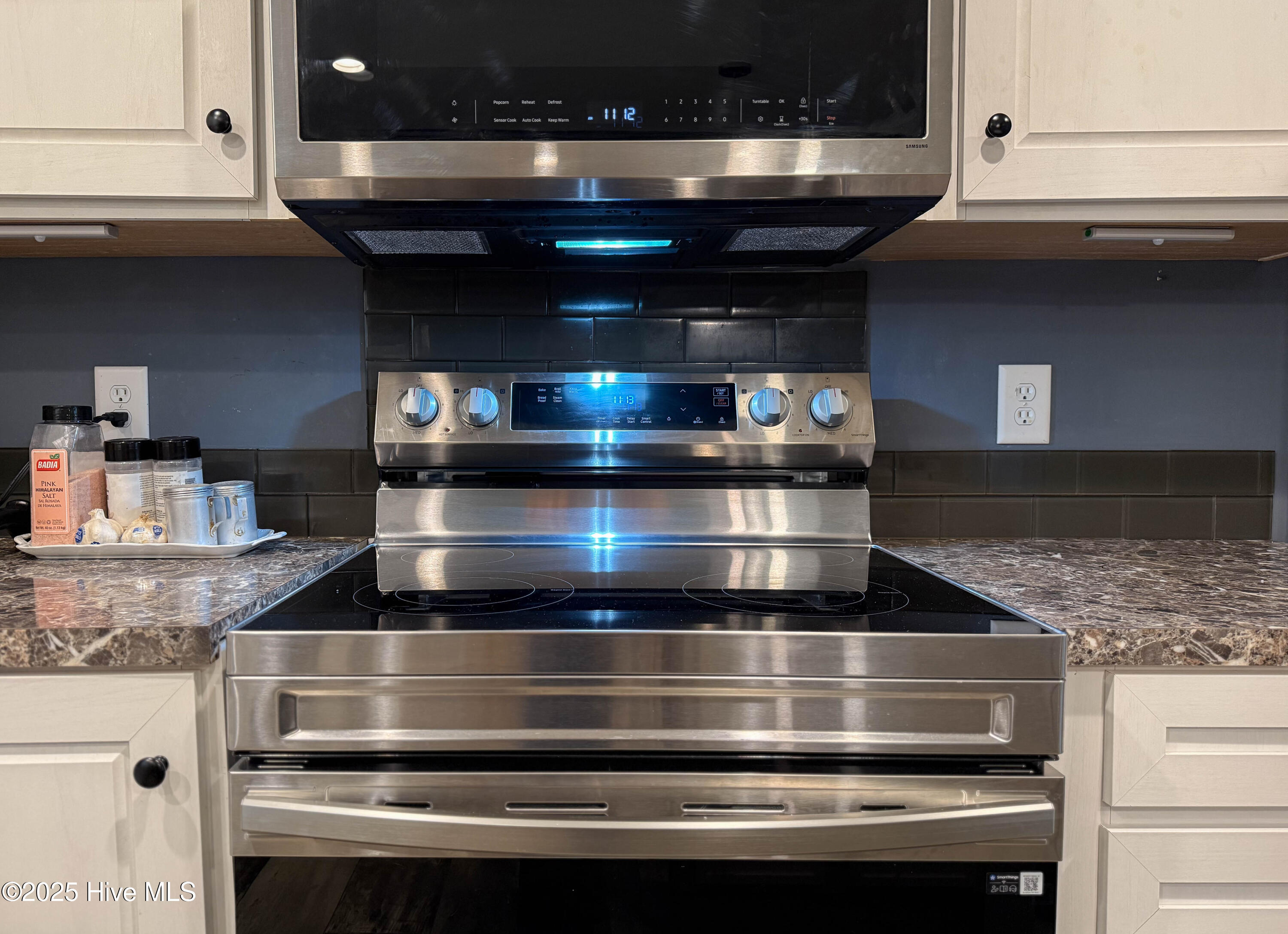 100540094 | Photo 28