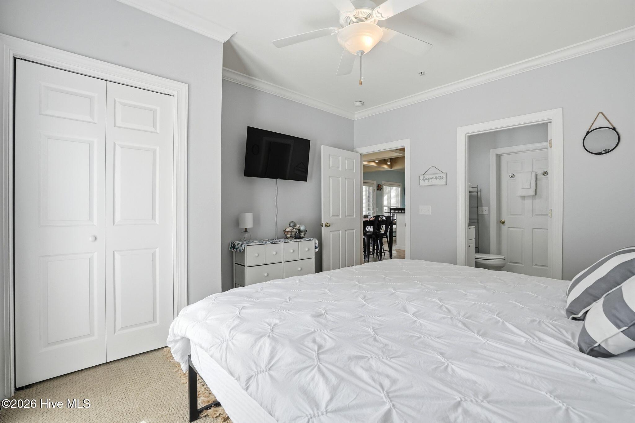 100560222 | Photo 36