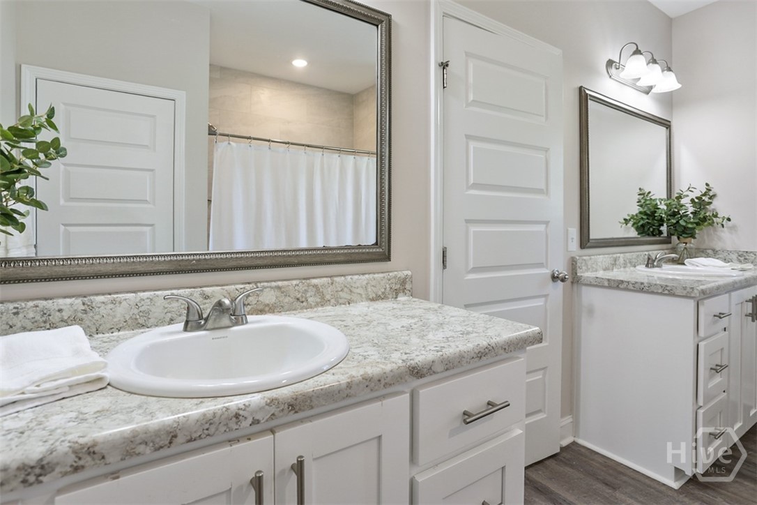 225 Alcovy Circle