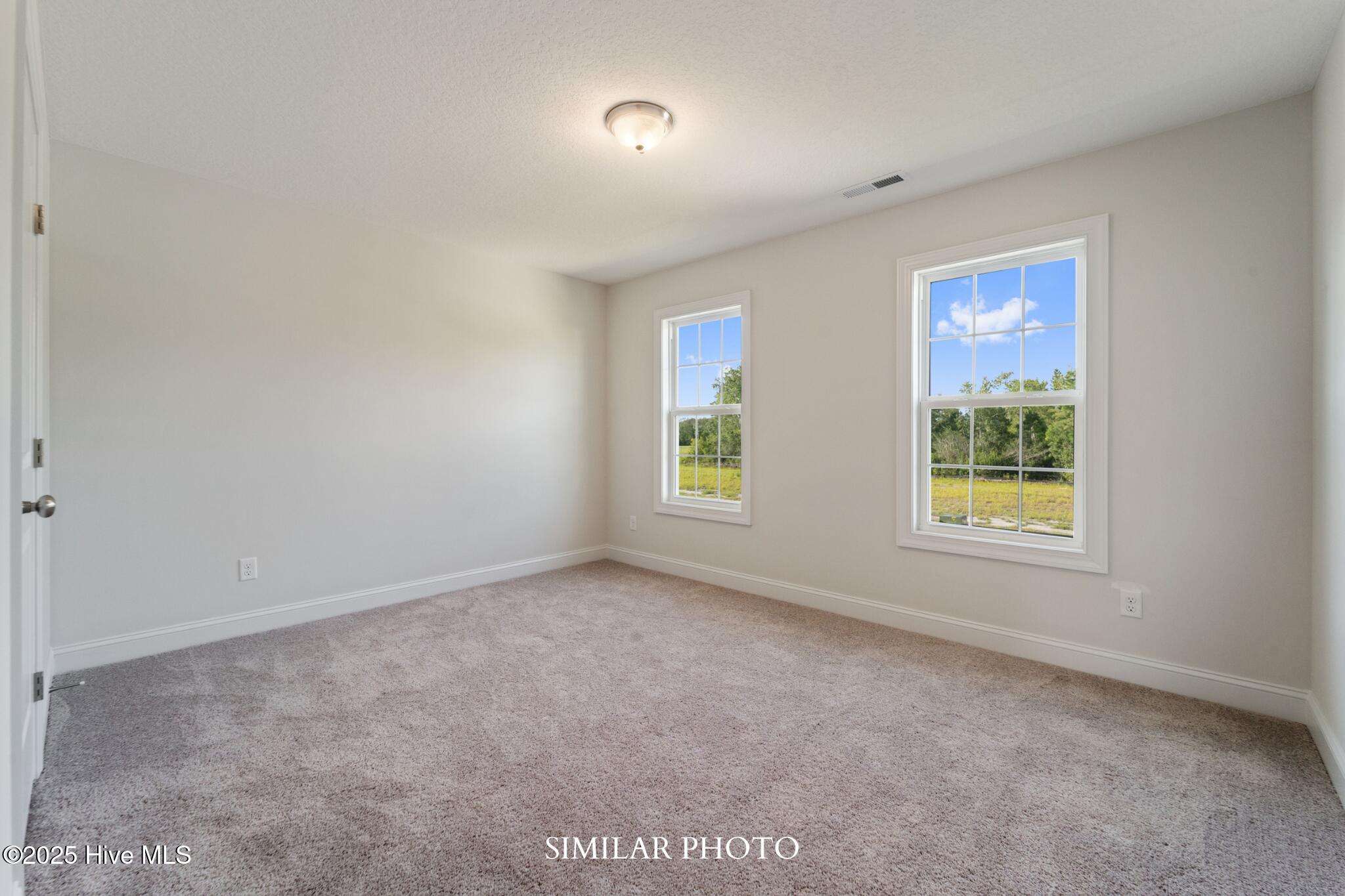 100546136 | Photo 31