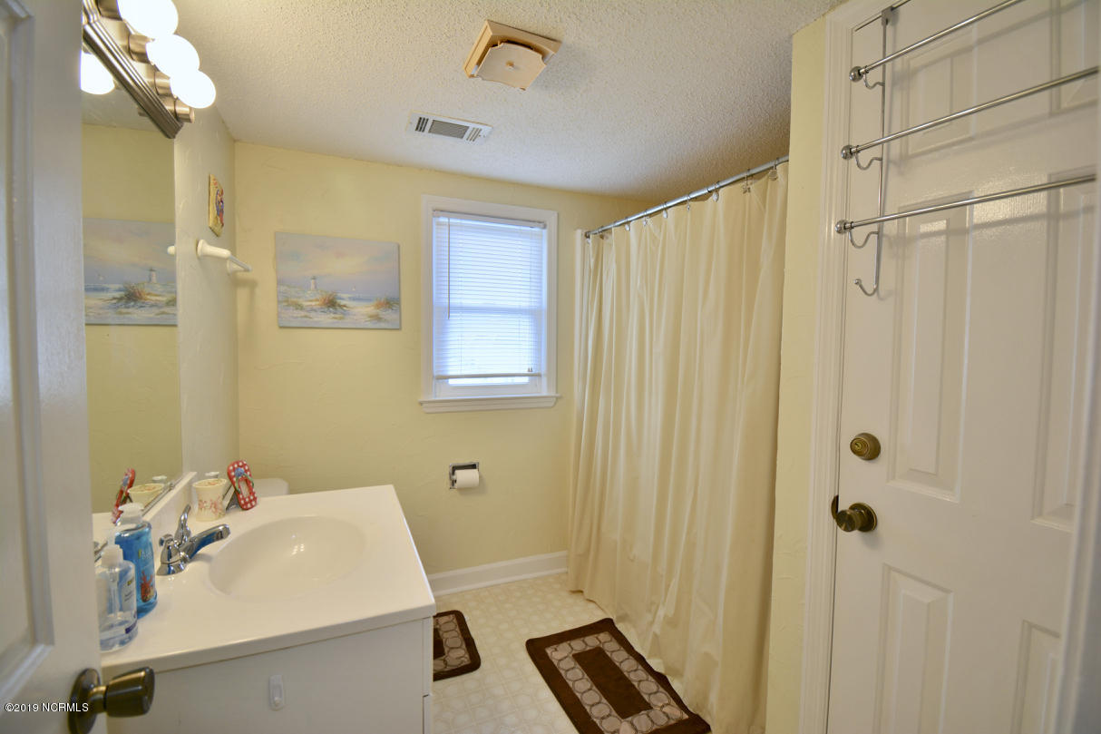 100504297 | Photo 24