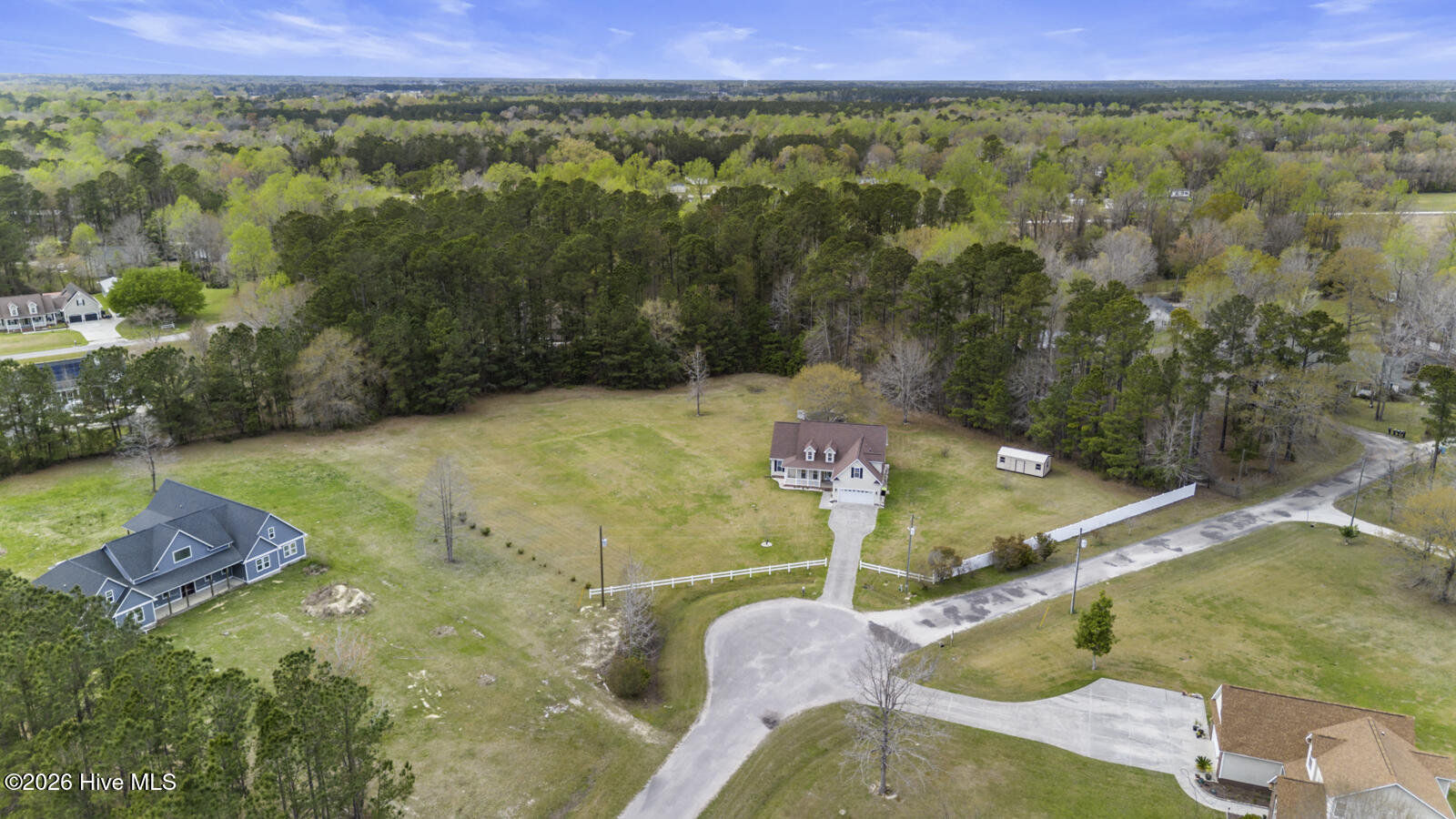 100563110 | Photo 53