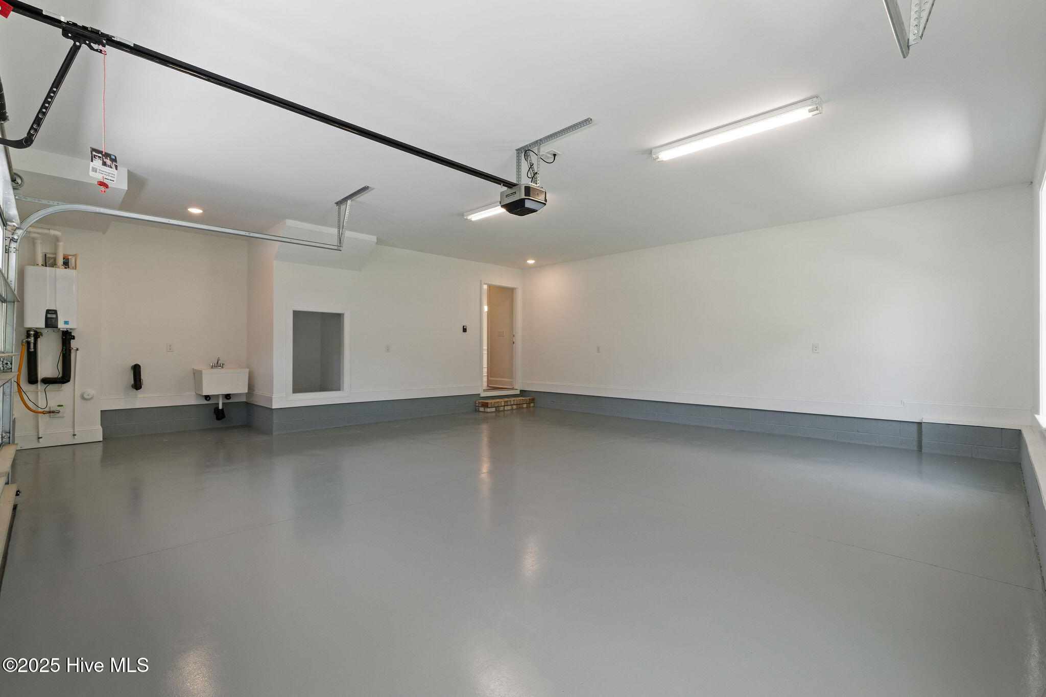 100530000 | Photo 46