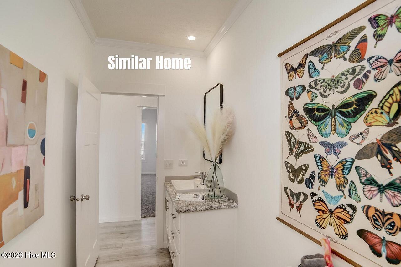 100563681 | Photo 12