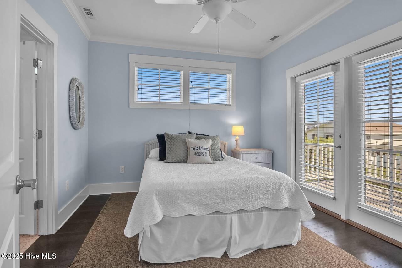 100543948 | Photo 43