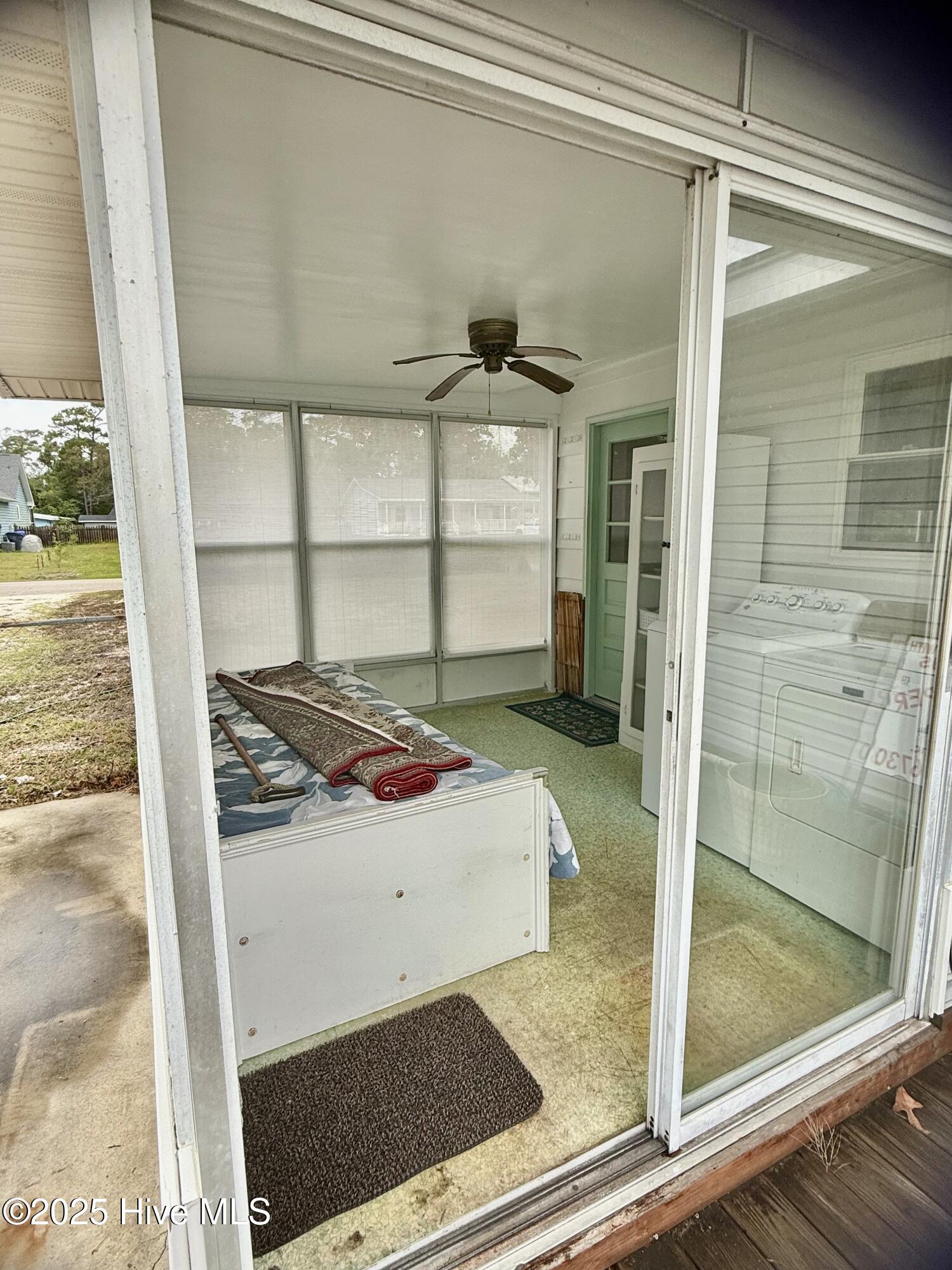 100534449 | Photo 31