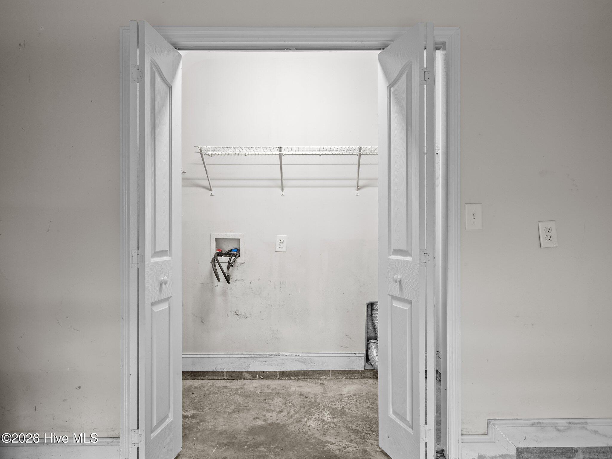 100552182 | Photo 22