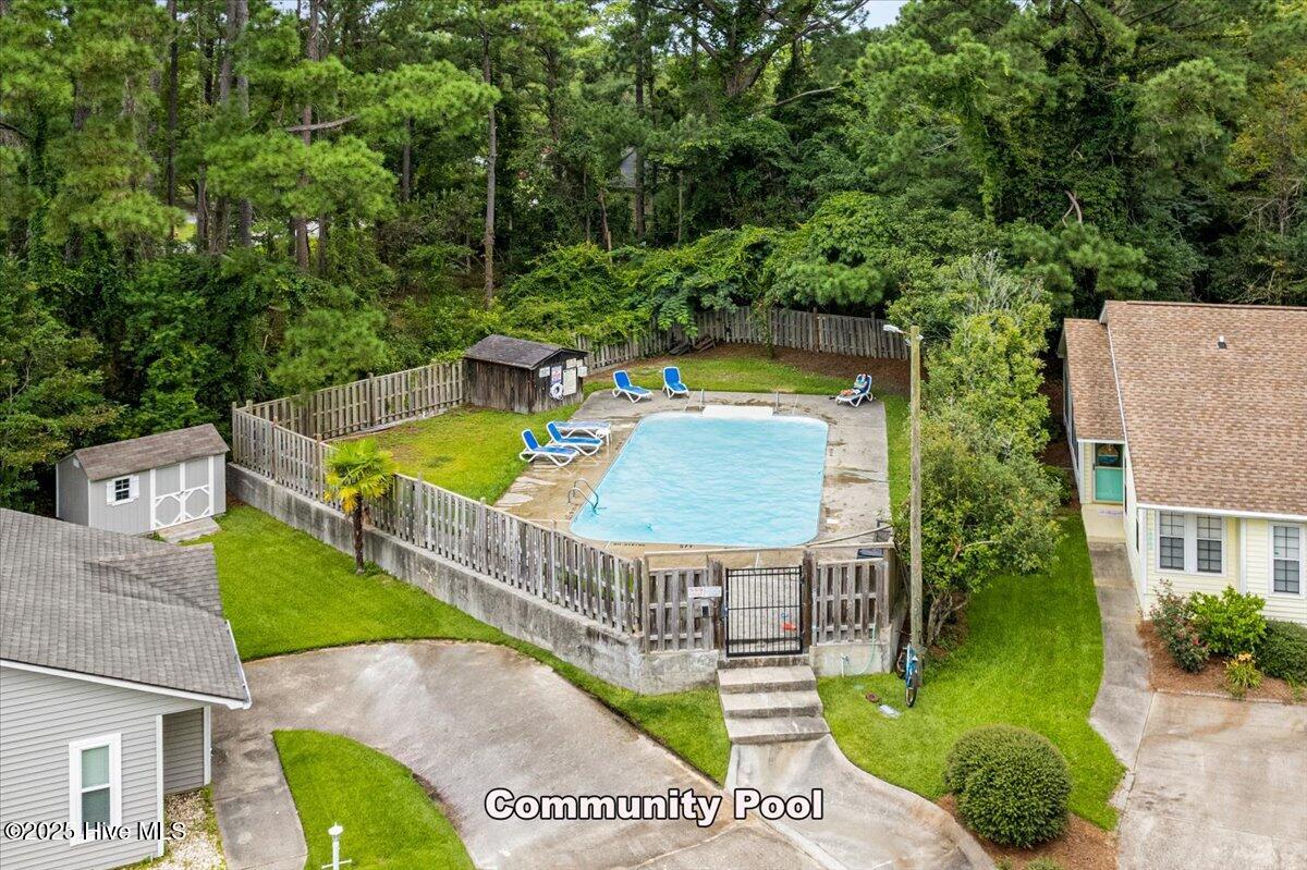 100557391 | Photo 24