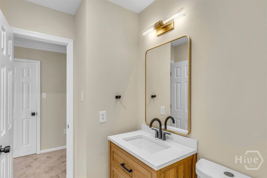 Front bedroom bath