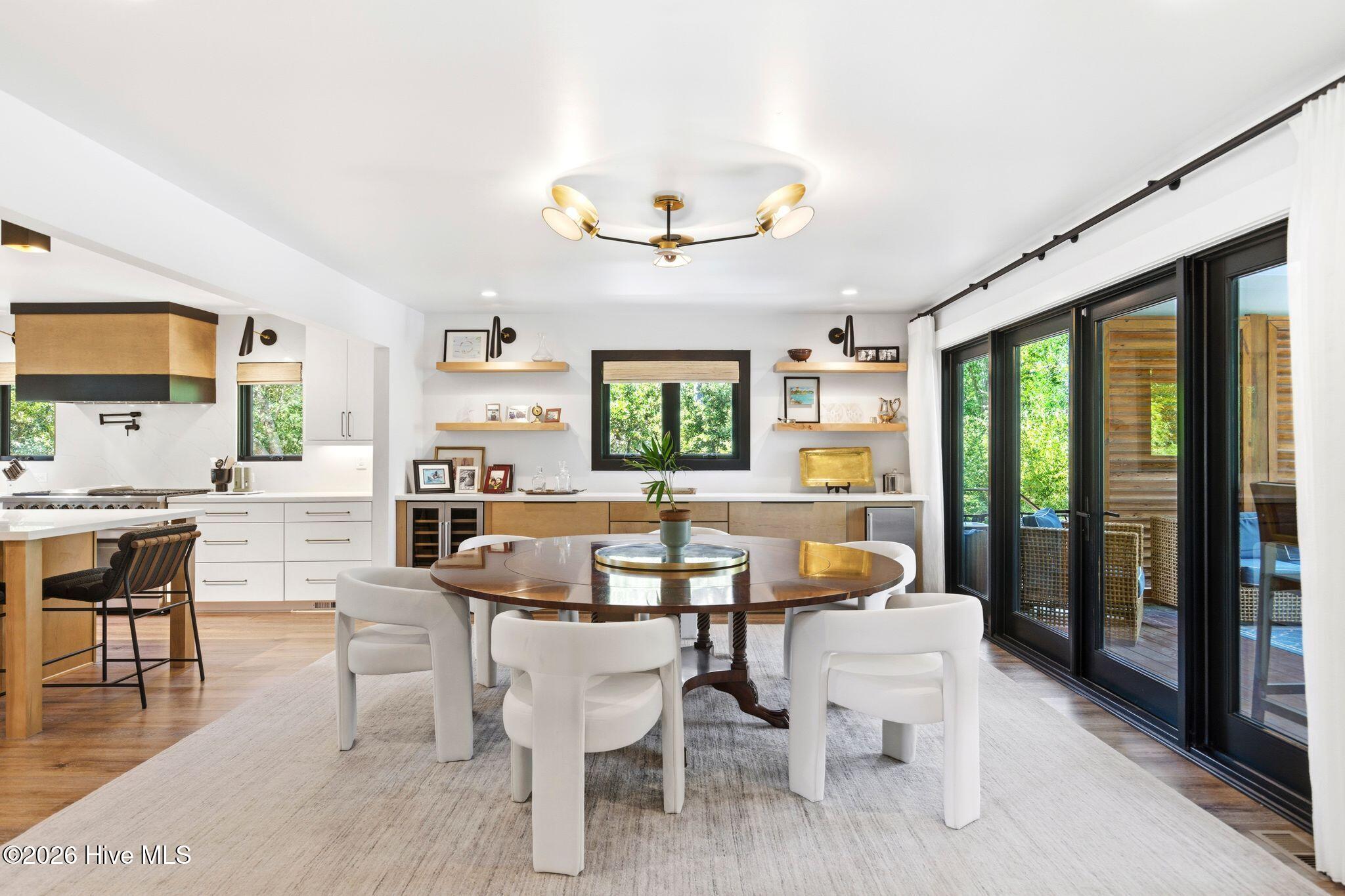 100568012 | Photo 26