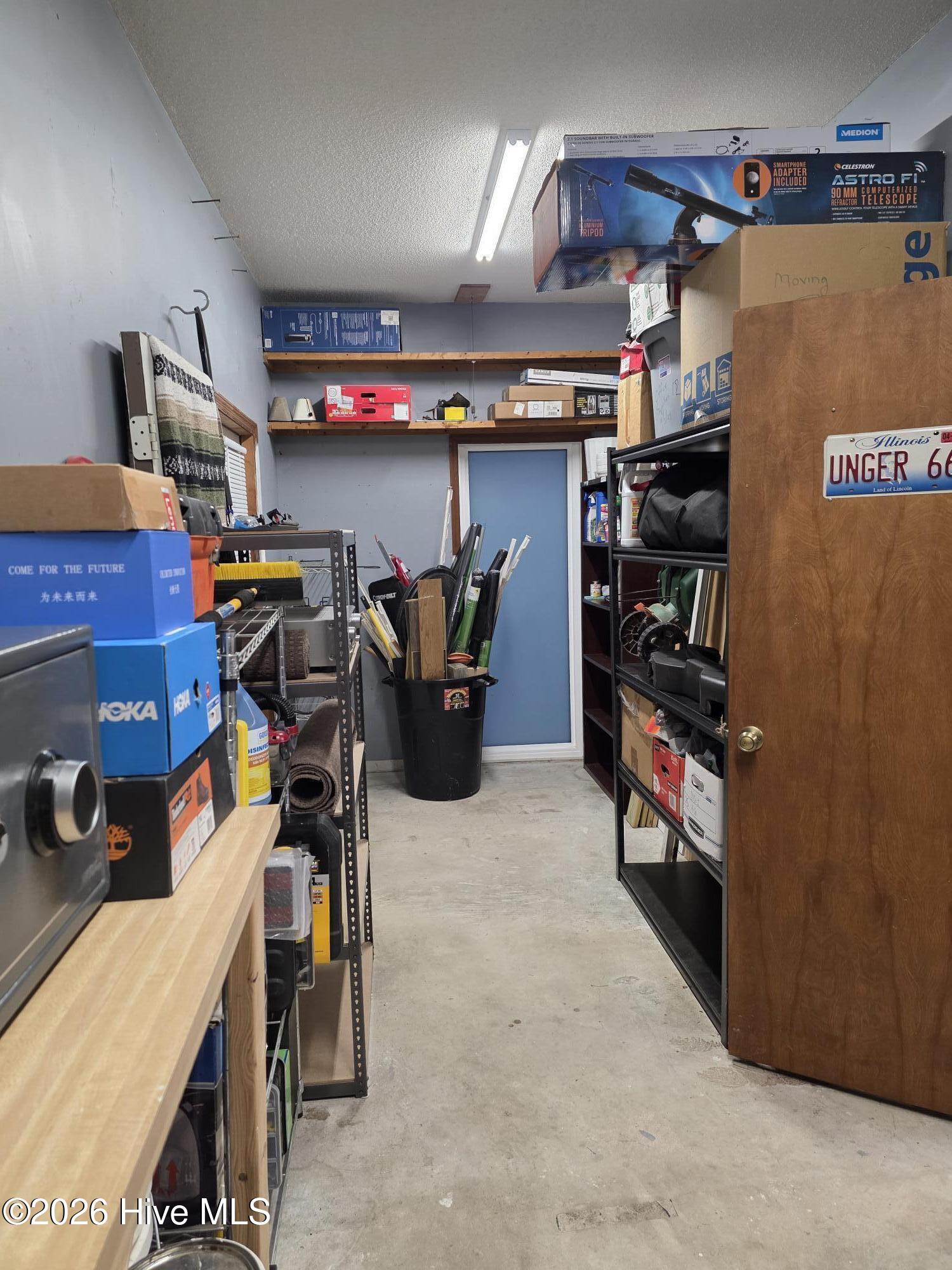 100554054 | Photo 53